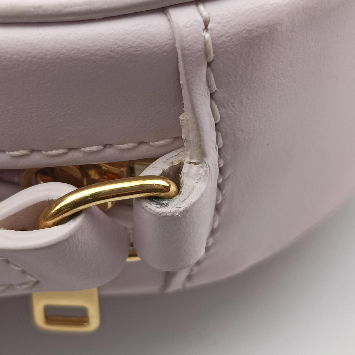 Pre-owned Celine Oval Purse Cuir Triomphe Pink Leather  shoulderbag | stylenewstar