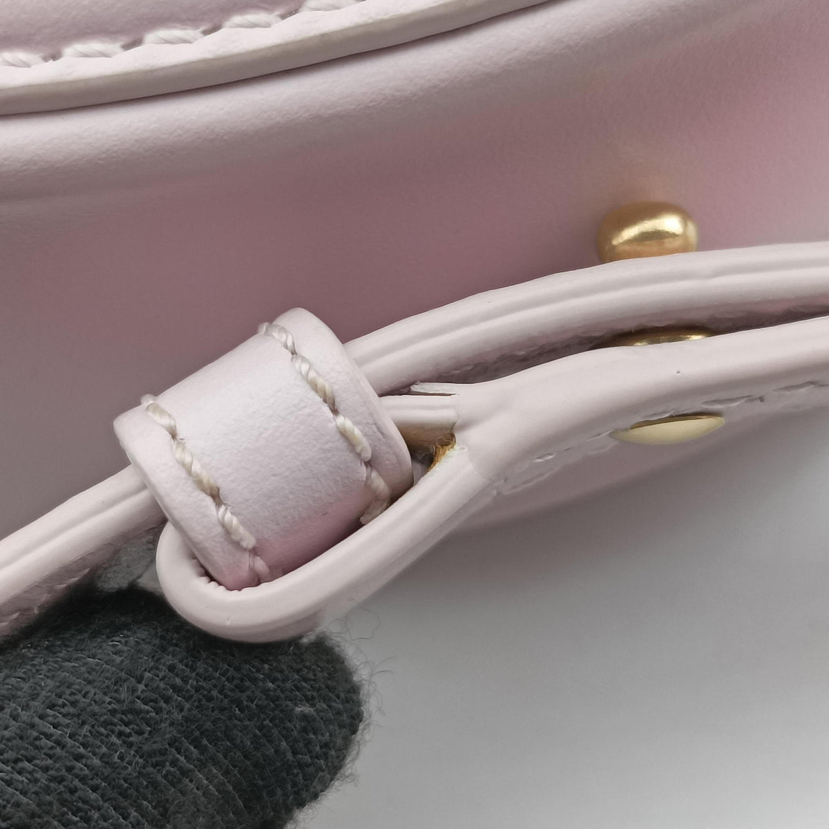 Pre-owned Celine Oval Purse Cuir Triomphe Pink Leather  shoulderbag | stylenewstar
