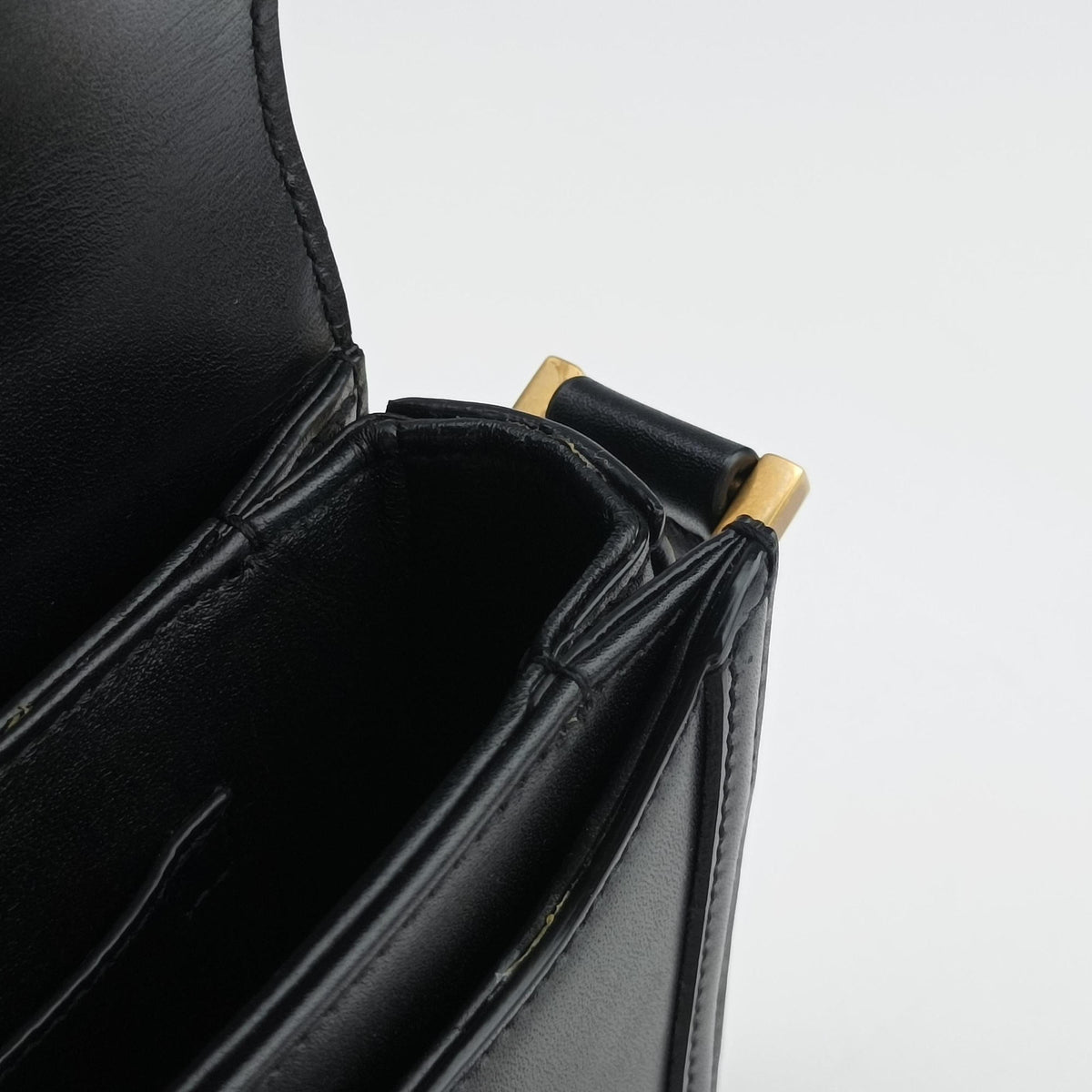 Pre-owned Yves Saint Laurent Solferino Black Leather 634306 shoulderbag | stylenewstar