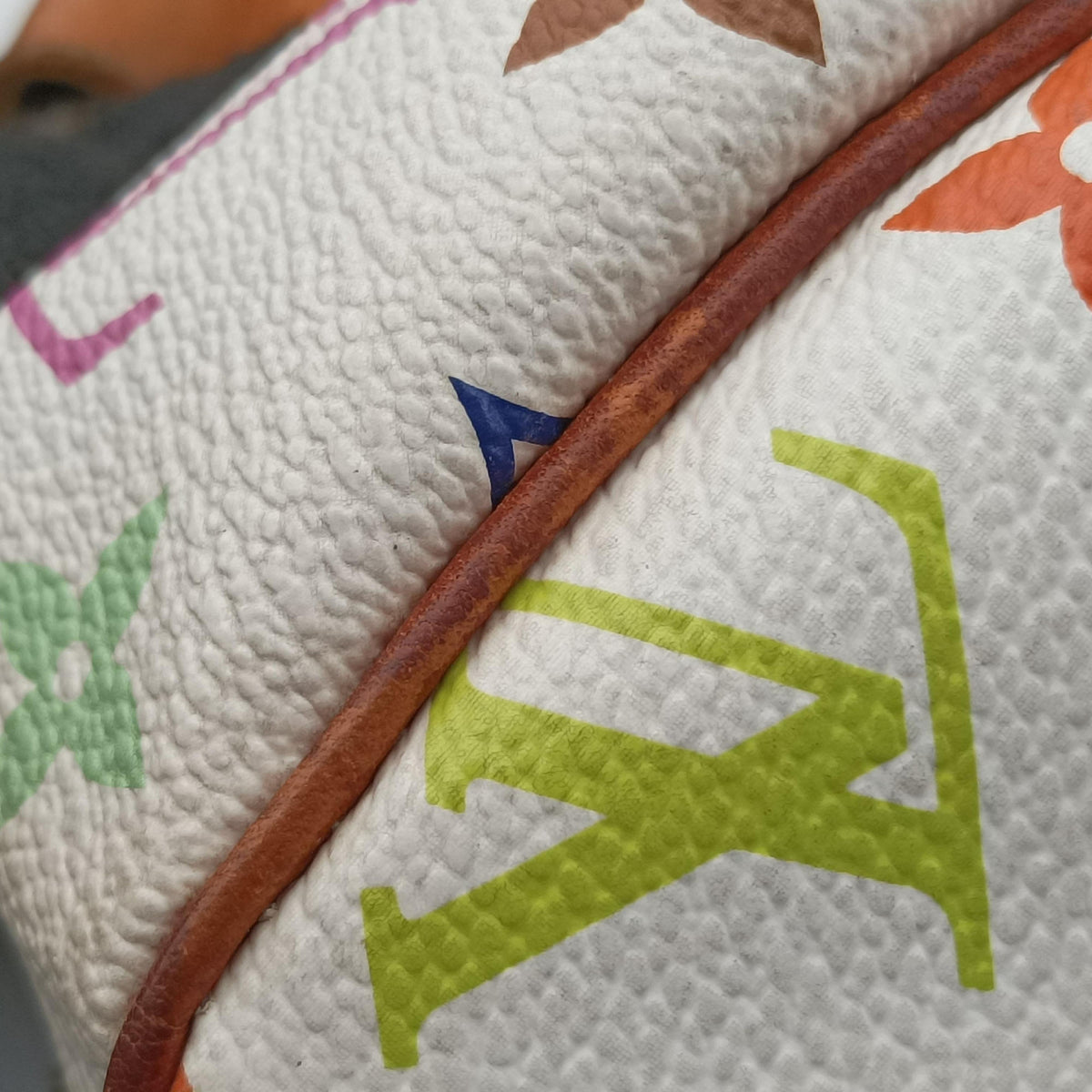 Pre-owned Louis Vuitton Speedy 30 white Monogram Multicolor M92643 handbag | stylenewstar