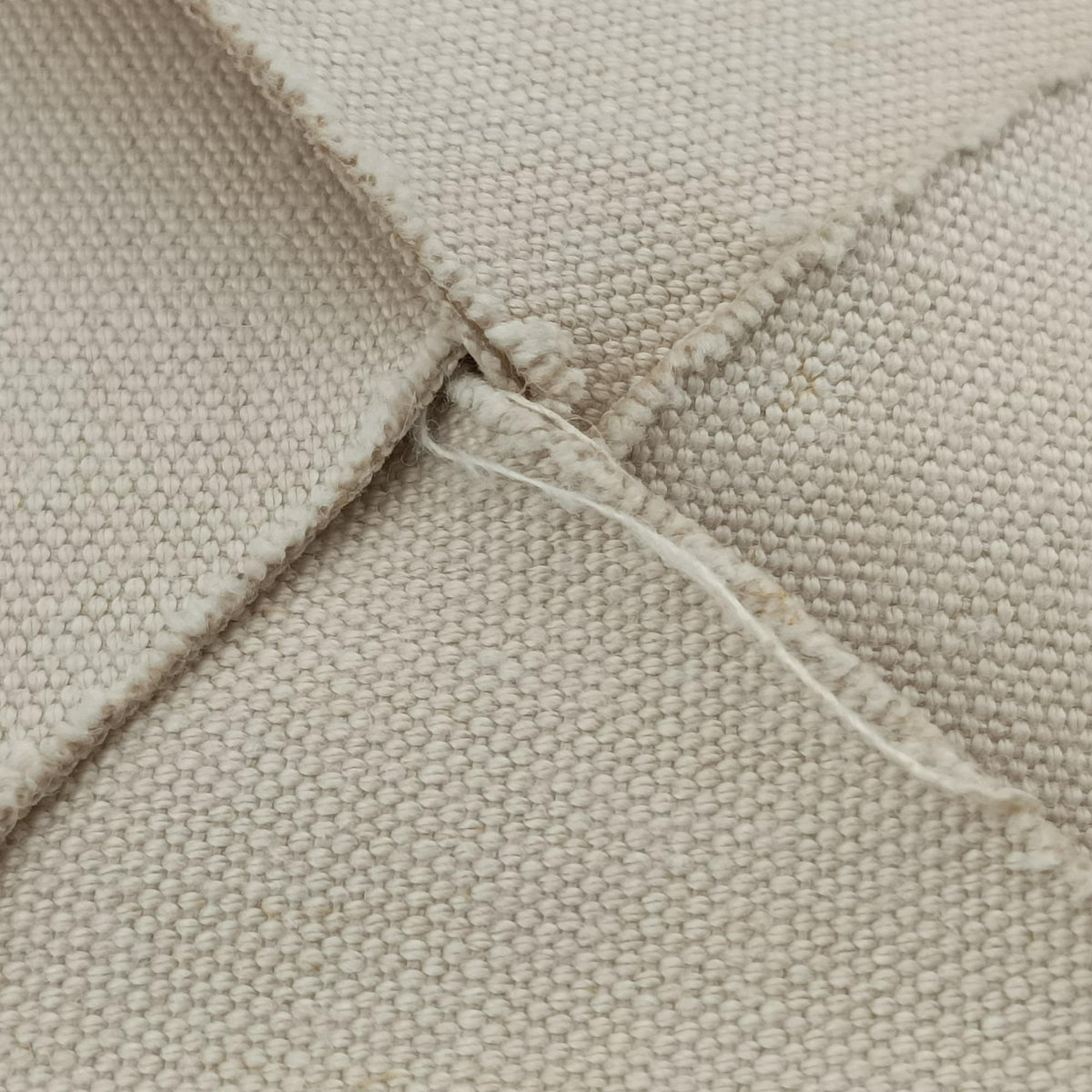 Pre-owned Bottega Veneta Maxi-Intrecciato Slip Tote White cloth  handbag | stylenewstar