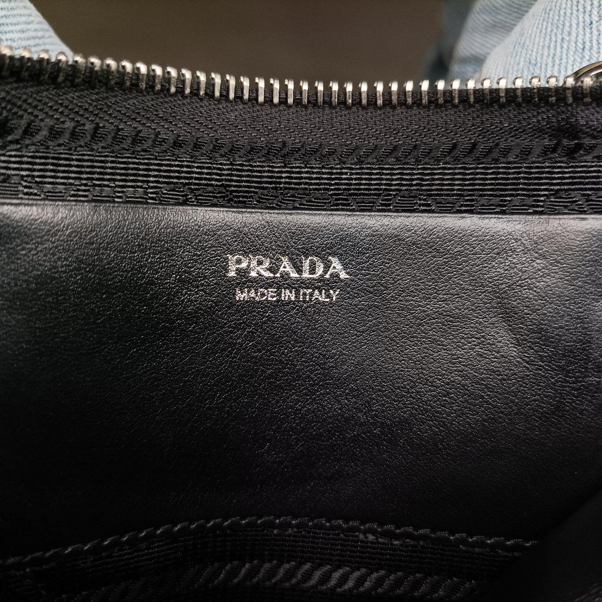 Secondhand Prada Triangle Logo Mini Black SAFFIANO Leather 1NR015 shoulderbag | stylenewstar