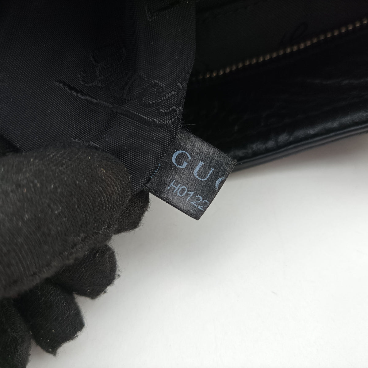 Pre-owned Gucci Guccissima messenger Black Leather 201446 shoulderbag | stylenewstar