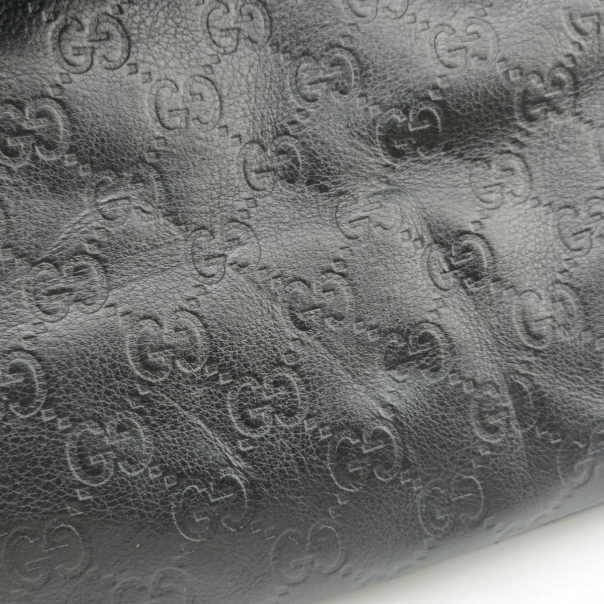 Pre-owned Gucci Guccissima messenger Black Leather 201446 shoulderbag | stylenewstar