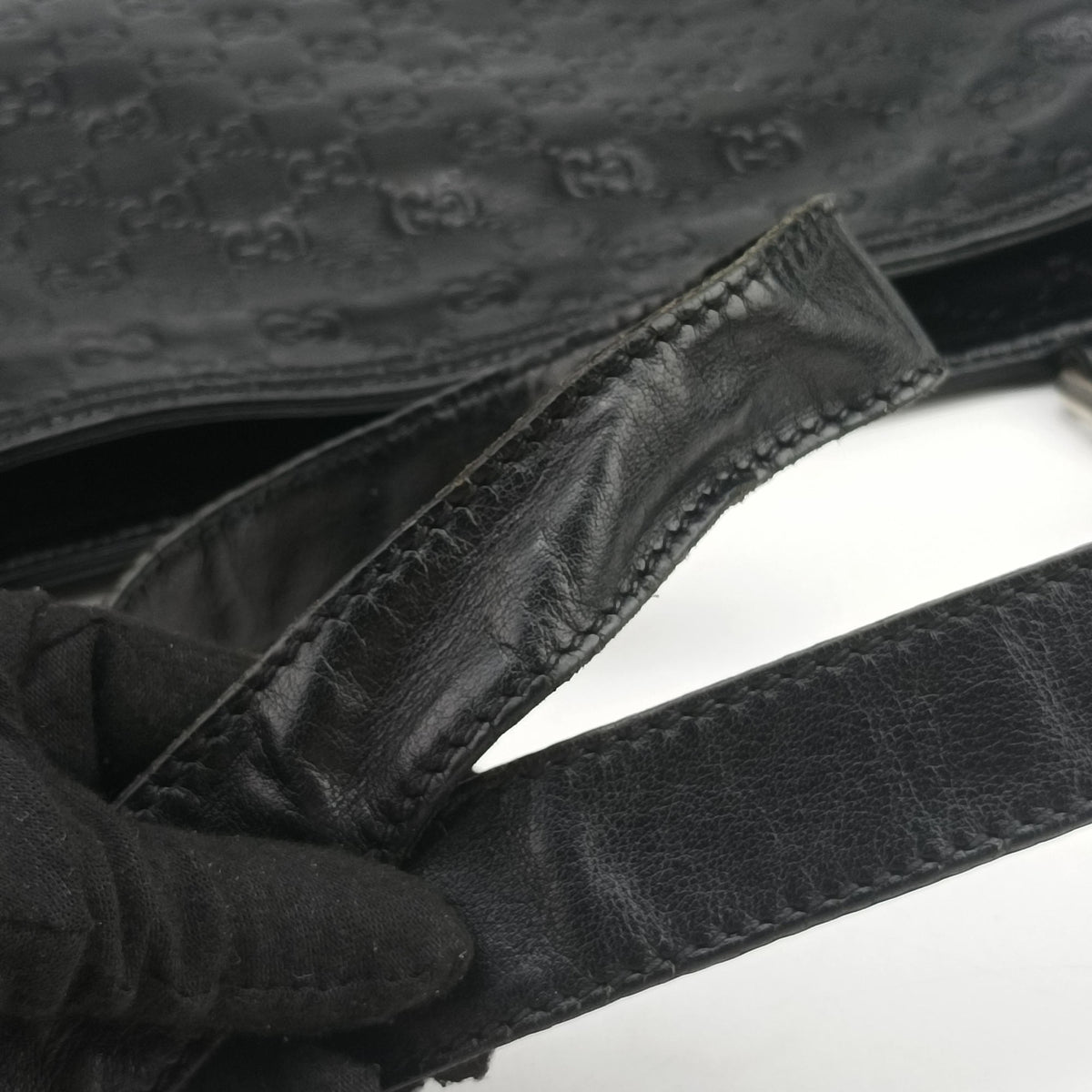 Pre-owned Gucci Guccissima messenger Black Leather 201446 shoulderbag | stylenewstar