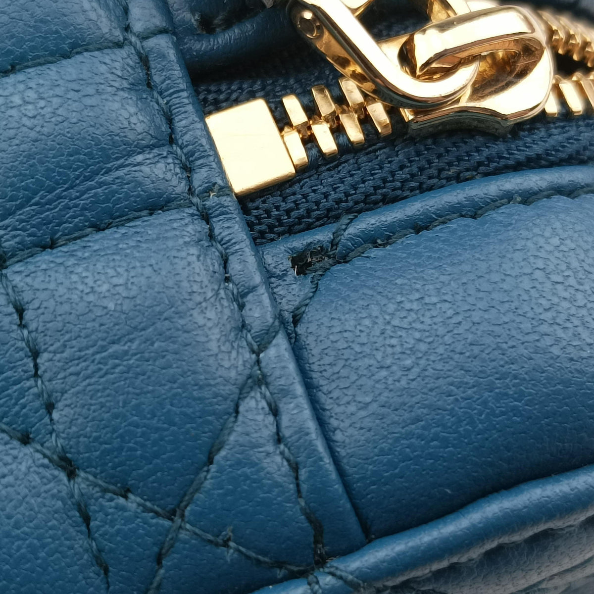 Secondhand Christian Dior Lady Dior micro vanity Blue lambskin  shoulderbag | stylenewstar