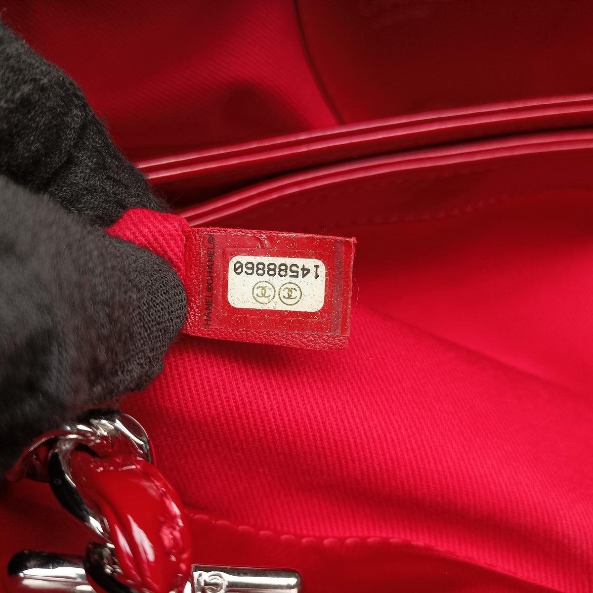 Secondhand Chanel Mademoiselle Bowling Red Patent A50557 shoulderbag | stylenewstar