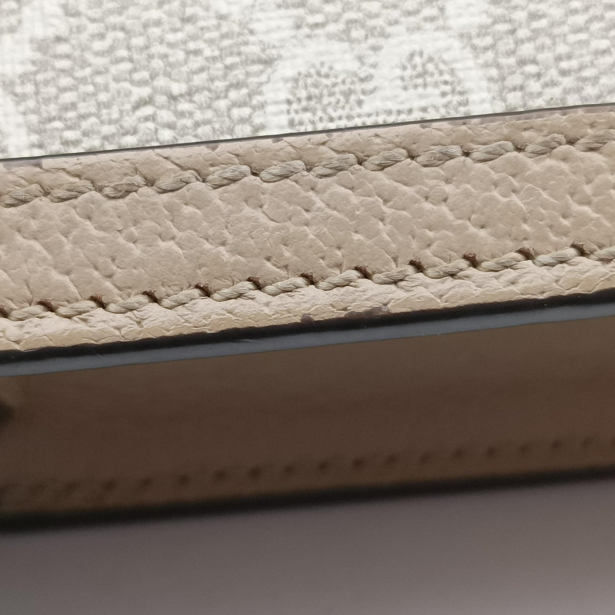 Pre-owned Gucci Ophidia GG Mini Beige × Ebony PVC coated canvas× Leather 696180 shoulderbag | stylenewstar