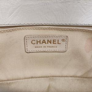 Pre-owned Chanel BOY CHANEL White Leather A67085 shoulderbag | stylenewstar