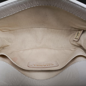 Pre-owned Chanel BOY CHANEL White Leather A67085 shoulderbag | stylenewstar