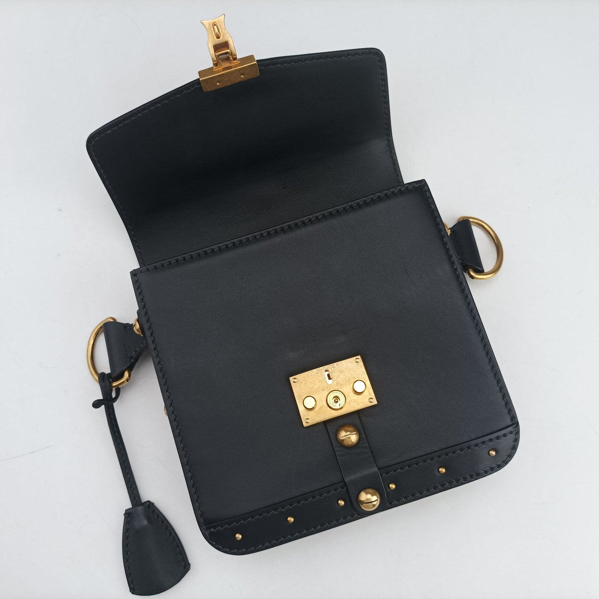 Secondhand Christian Dior Dioraddict Navy Leather  shoulderbag | stylenewstar
