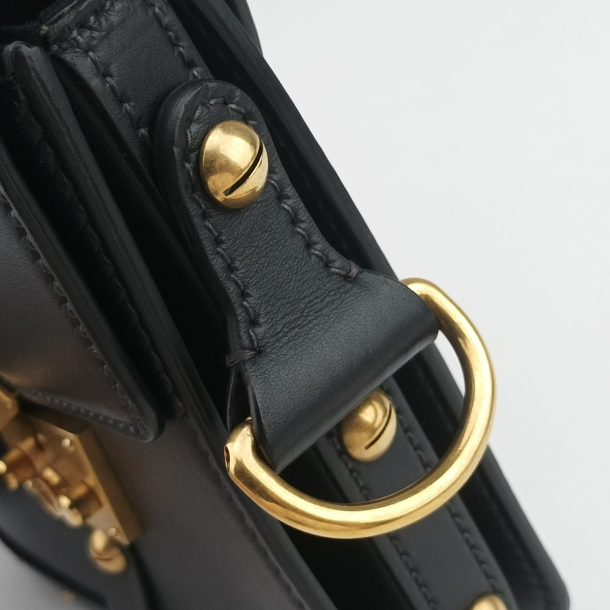 Secondhand Christian Dior Dioraddict Navy Leather  shoulderbag | stylenewstar
