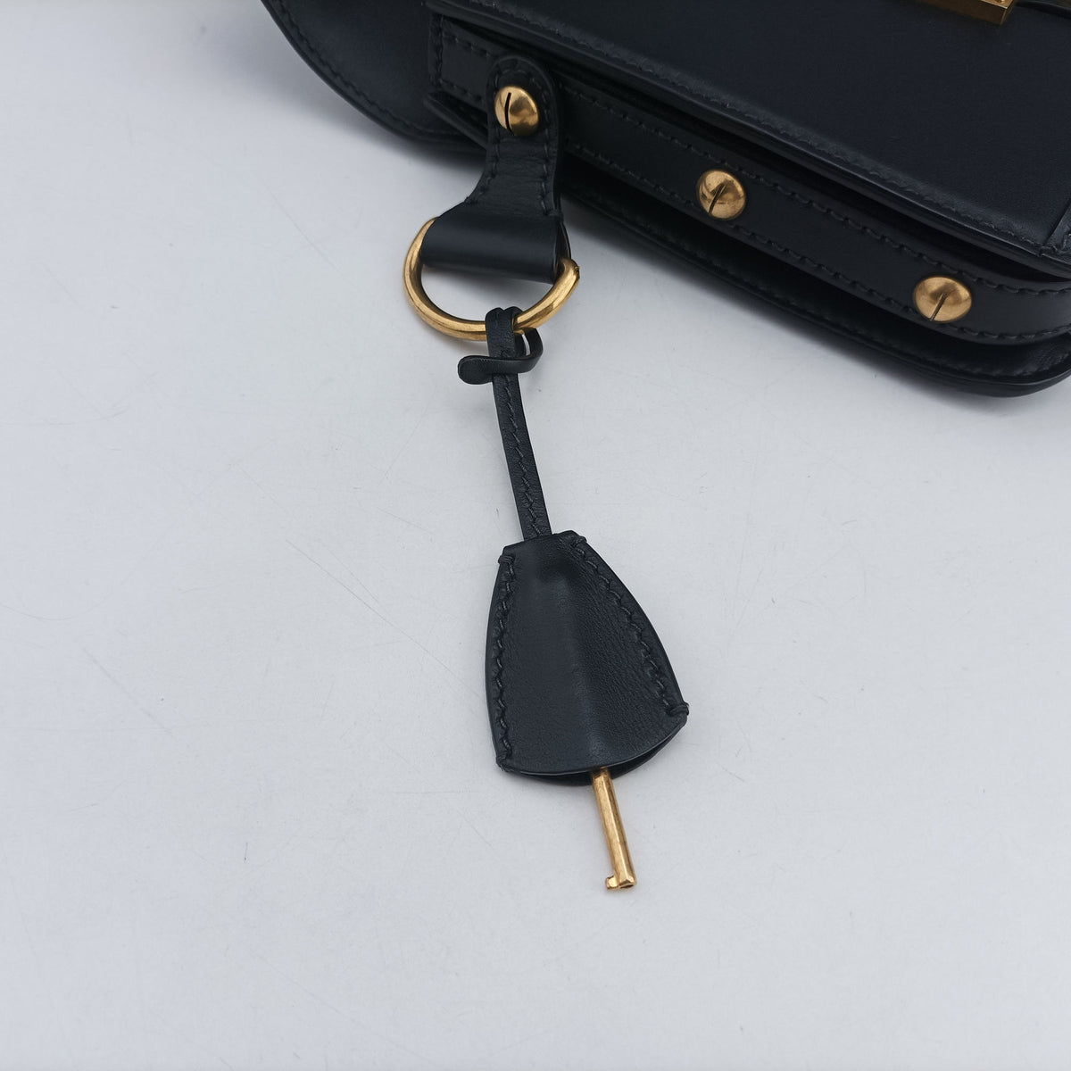 Secondhand Christian Dior Dioraddict Navy Leather  shoulderbag | stylenewstar