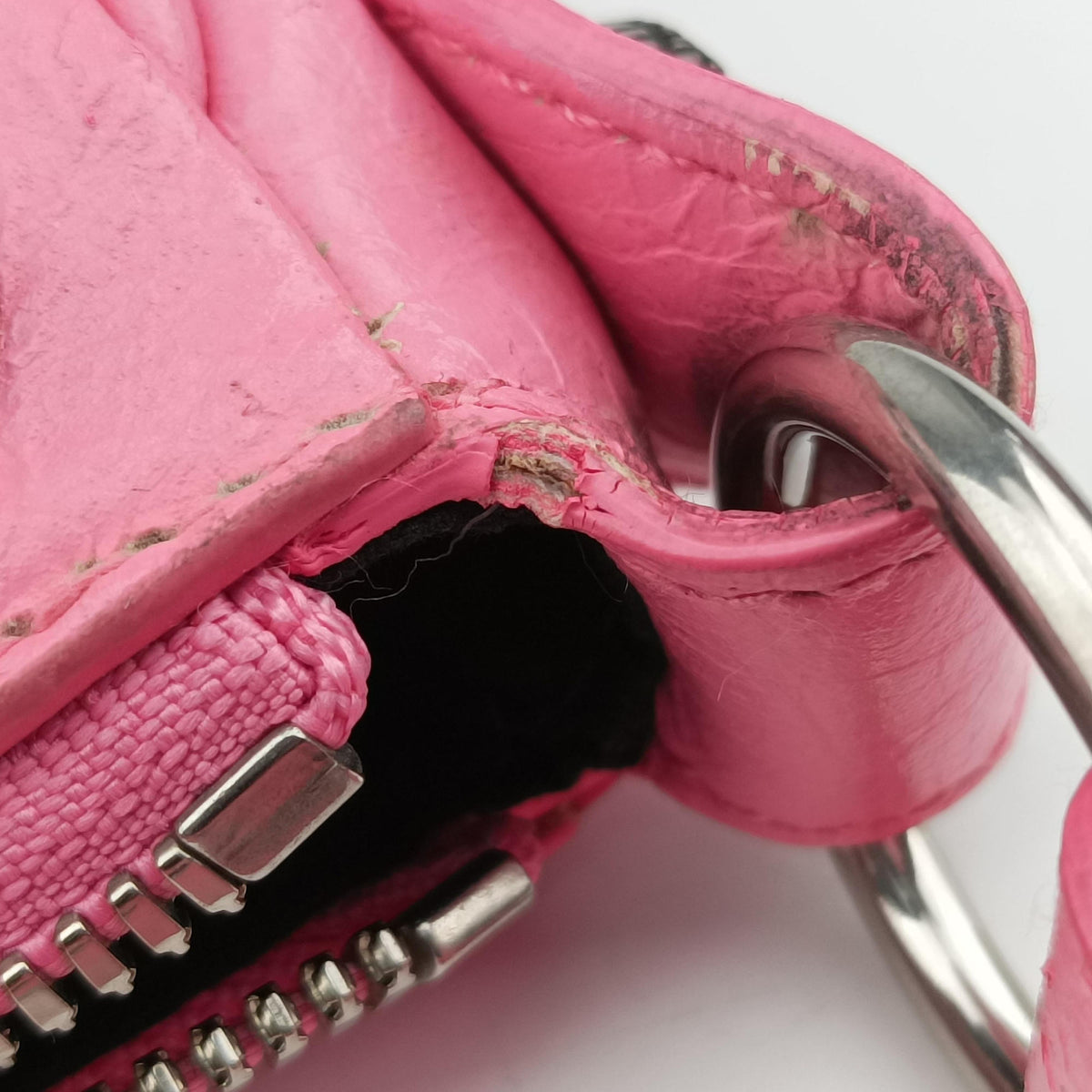 Pre-owned Balenciaga Le Cagole Pink lambskin  shoulderbag | stylenewstar