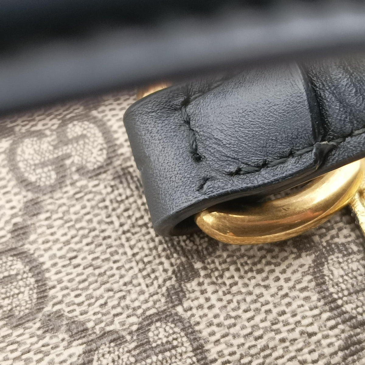 Pre-owned Gucci Osiride GG Supreme beige×Black×Golden PVC coated canvas×leather 497996 shoulderbag | stylenewstar
