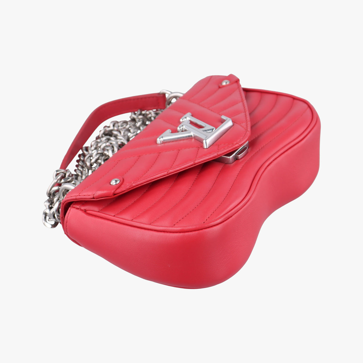 Pre-owned Louis Vuitton NEW WAVE Chain MM Ecarlate Leather M51943 shoulderbag | stylenewstar