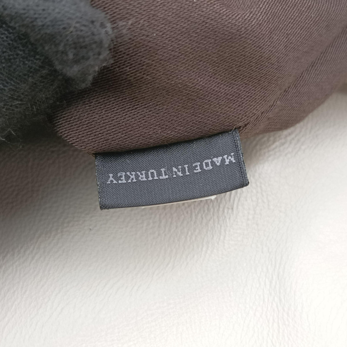 Pre-owned Miu Miu Coffer Matelasse Grey Leather  shoulderbag | stylenewstar