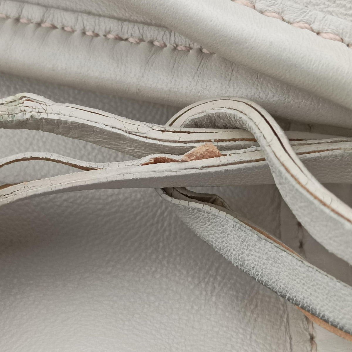 Pre-owned Miu Miu Coffer Matelasse Grey Leather  shoulderbag | stylenewstar