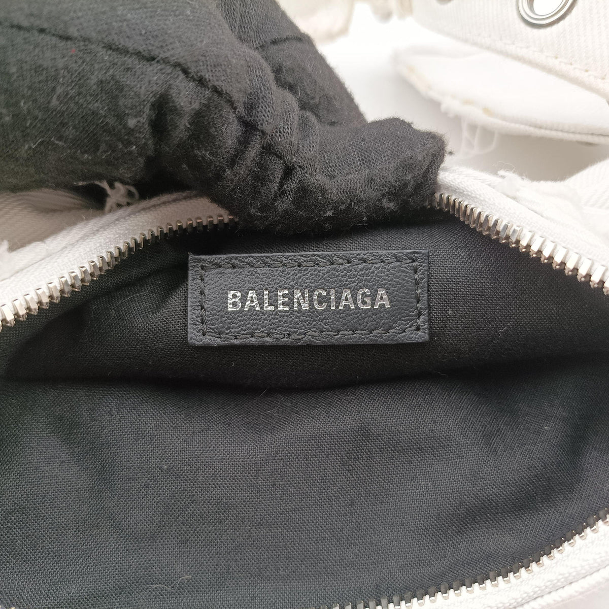 Pre-owned Balenciaga Le Cagole White Denim  shoulderbag | stylenewstar