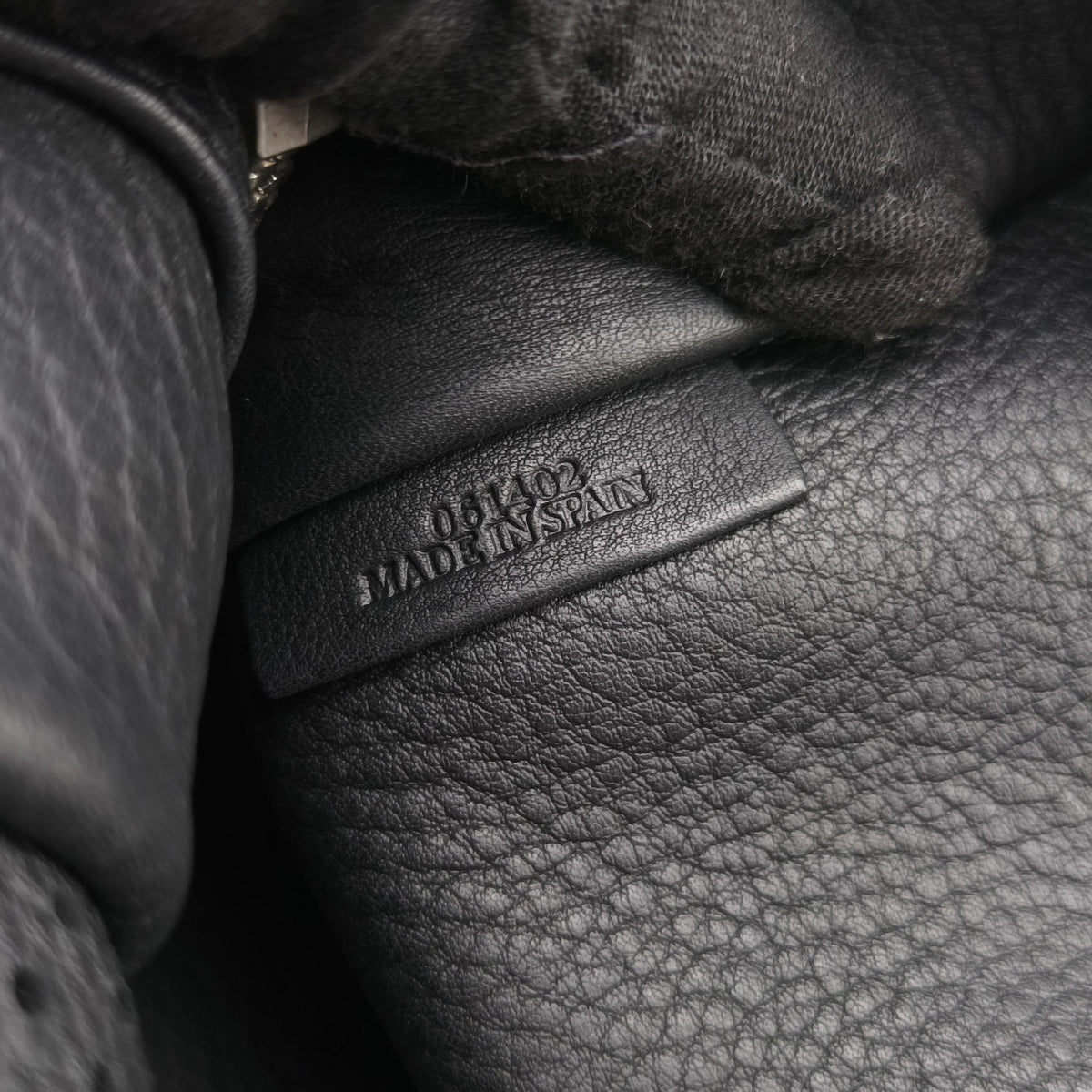 Secondhand Loewe Amazona Black Suede×leather  handbag | stylenewstar