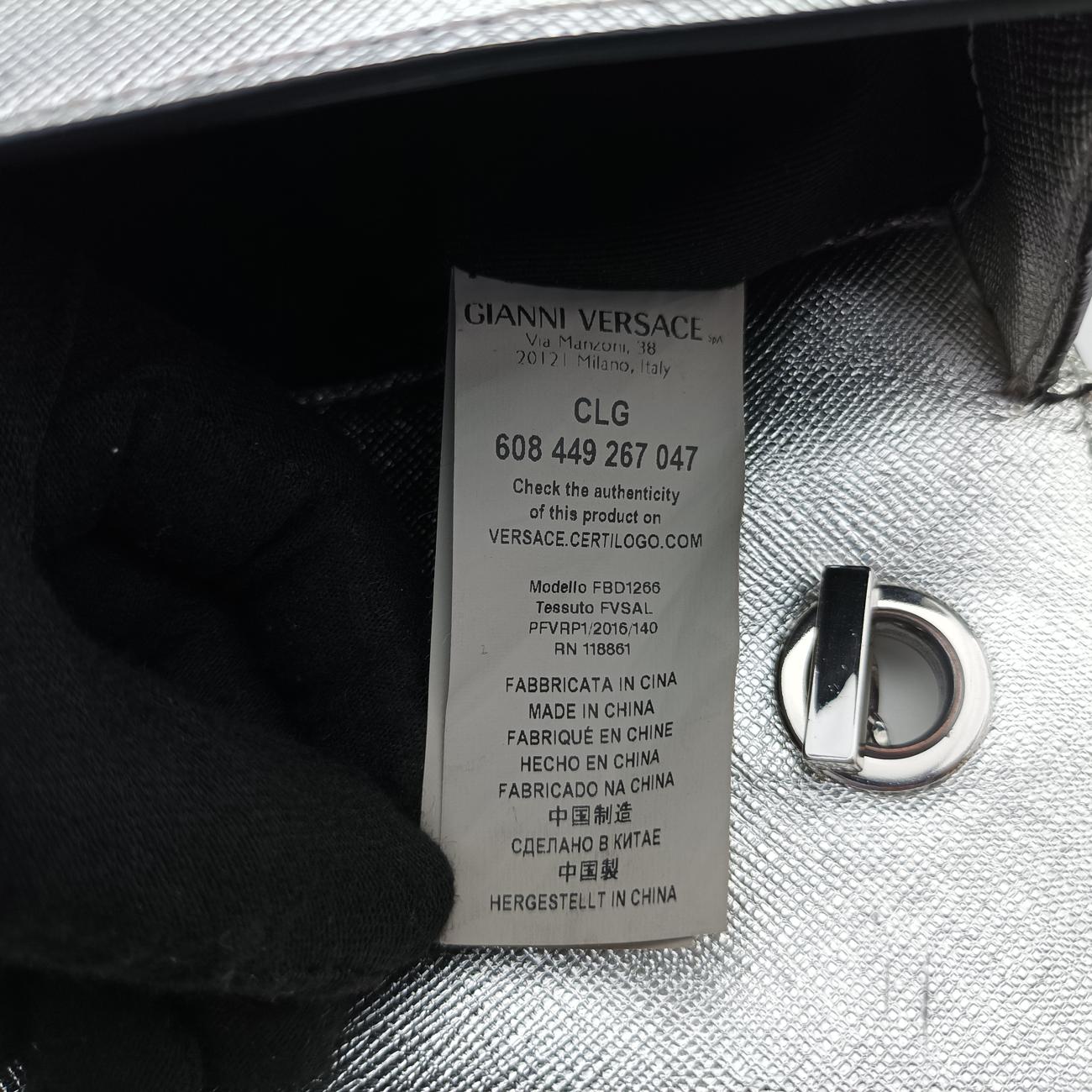 Pre-owned VERSUS Lion Head Silver Saffiano Leather  shoulderbag | stylenewstar