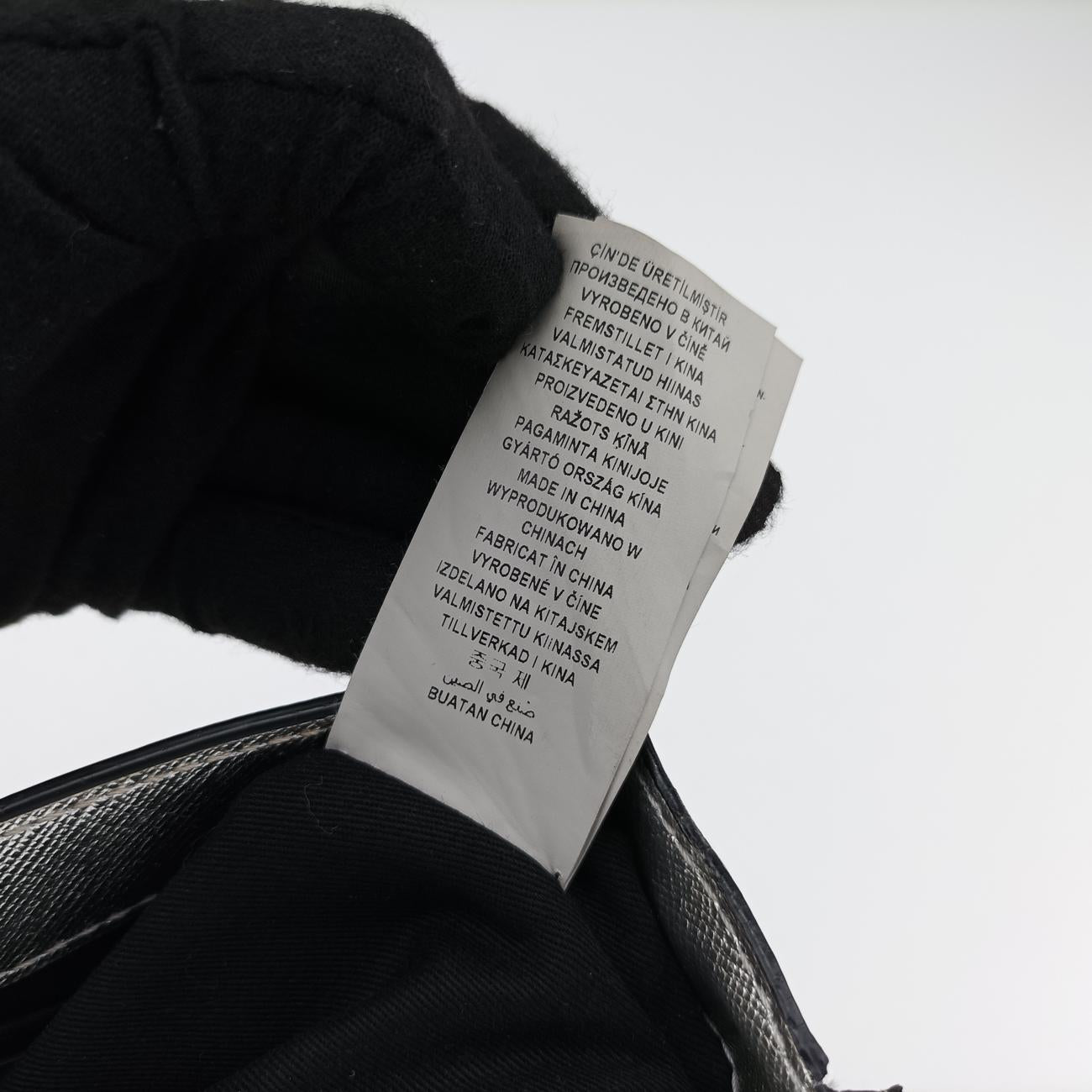 Pre-owned VERSUS Lion Head Silver Saffiano Leather  shoulderbag | stylenewstar