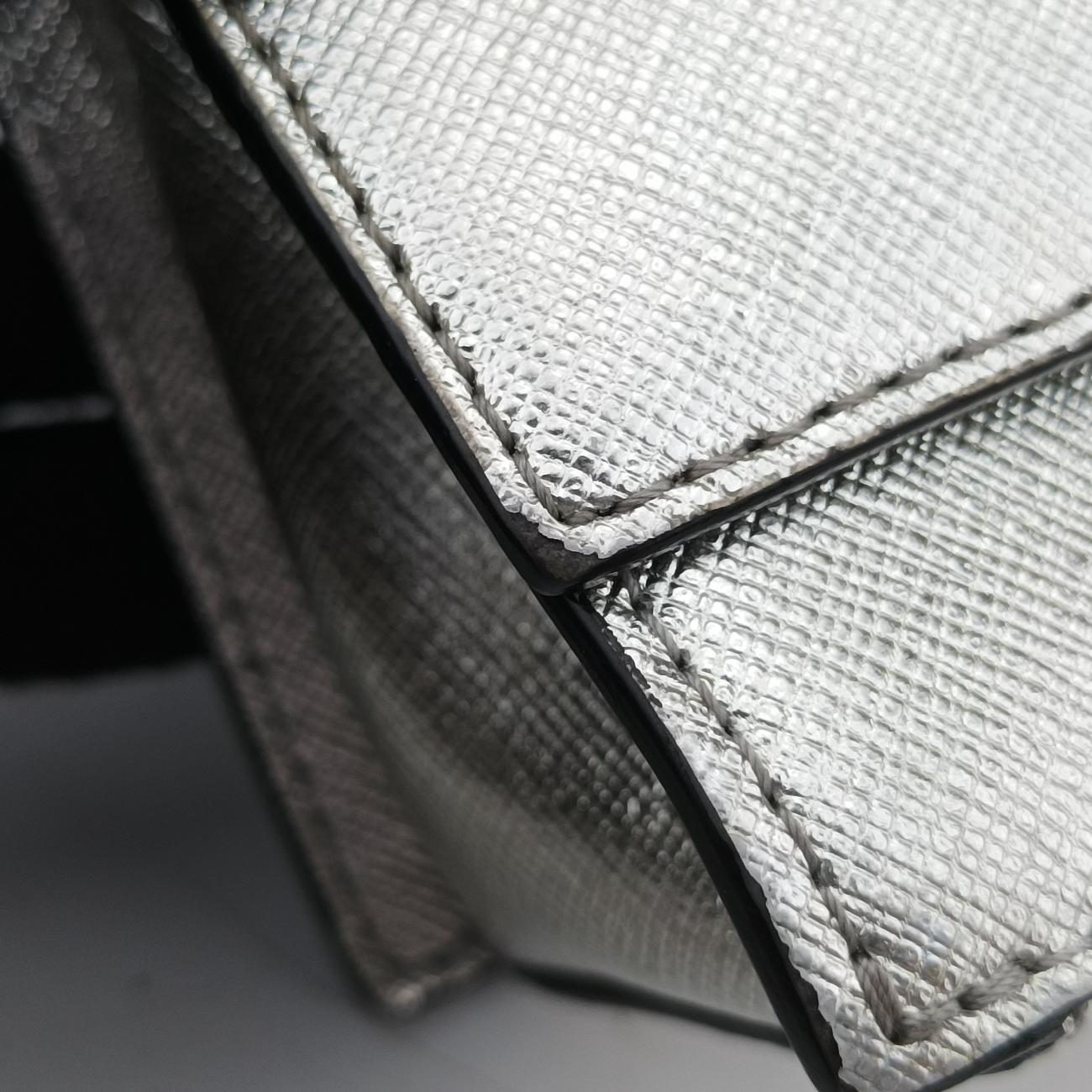 Pre-owned VERSUS Lion Head Silver Saffiano Leather  shoulderbag | stylenewstar