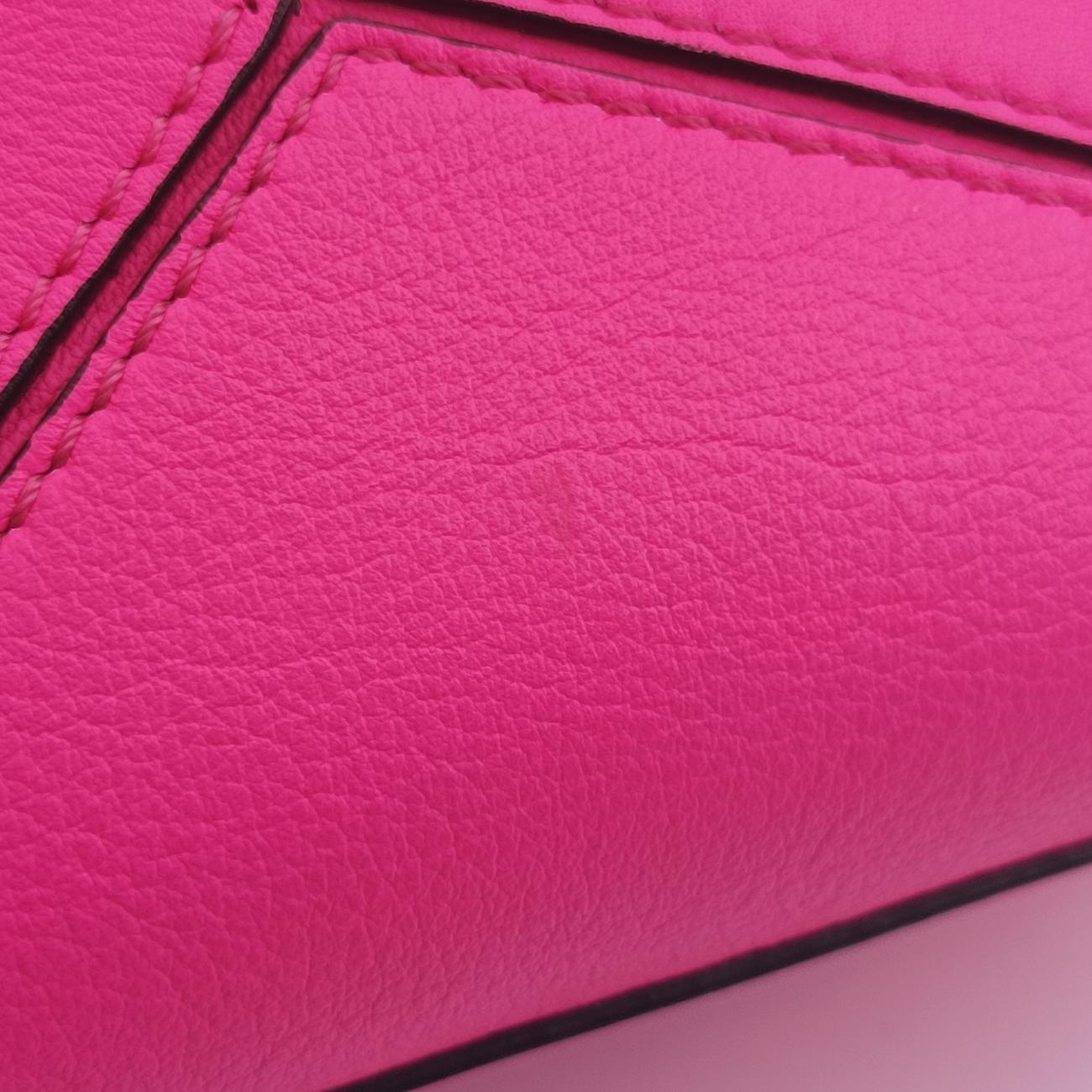 Puzzle Pink Leather 052140