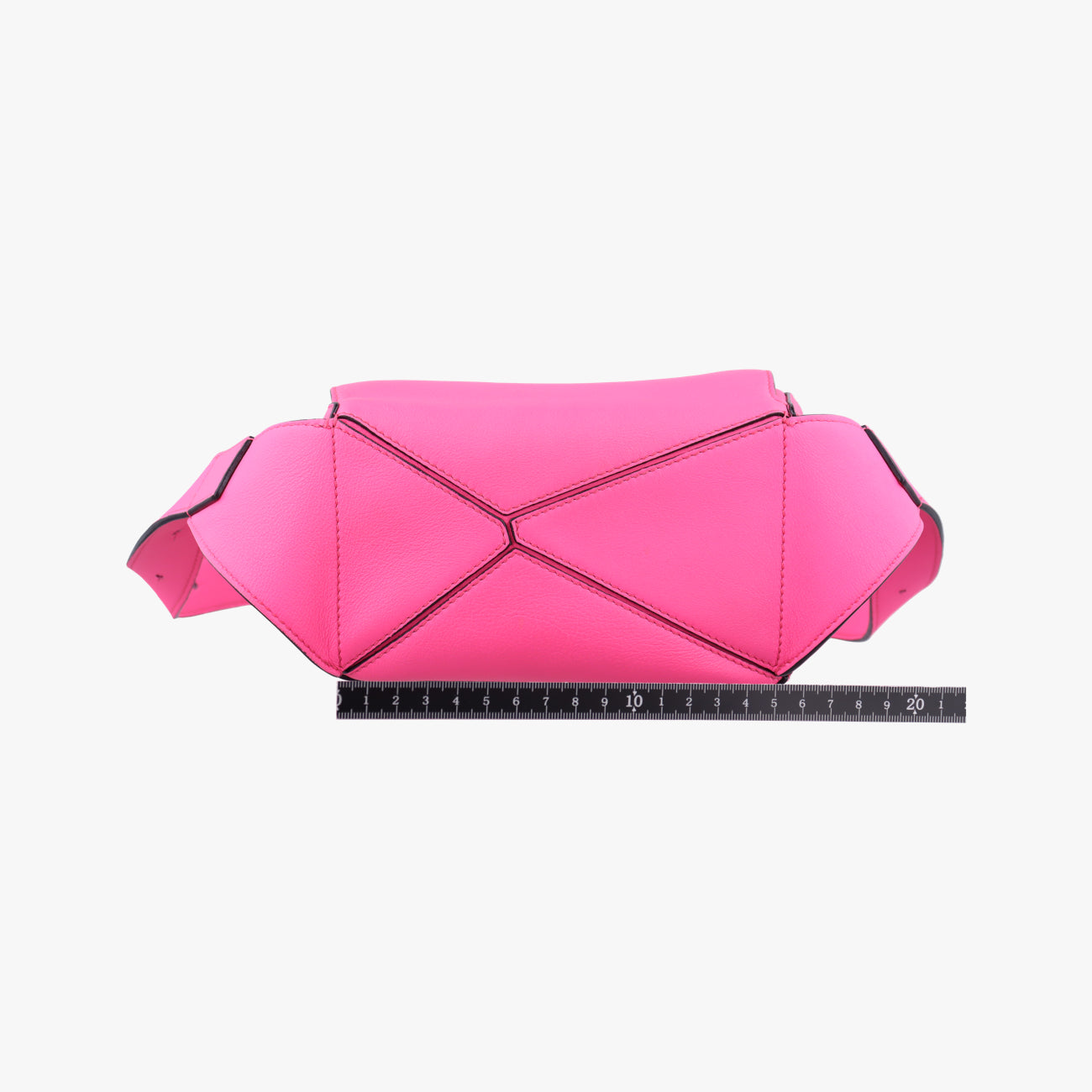 Puzzle Pink Leather 052140