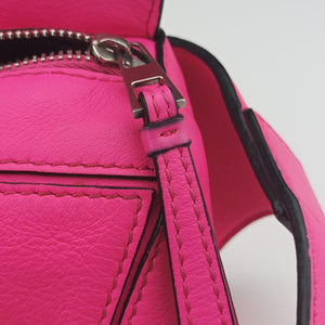 Puzzle Pink Leather 052140