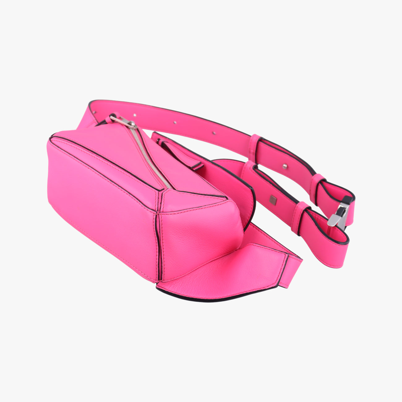 Puzzle Pink Leather 052140