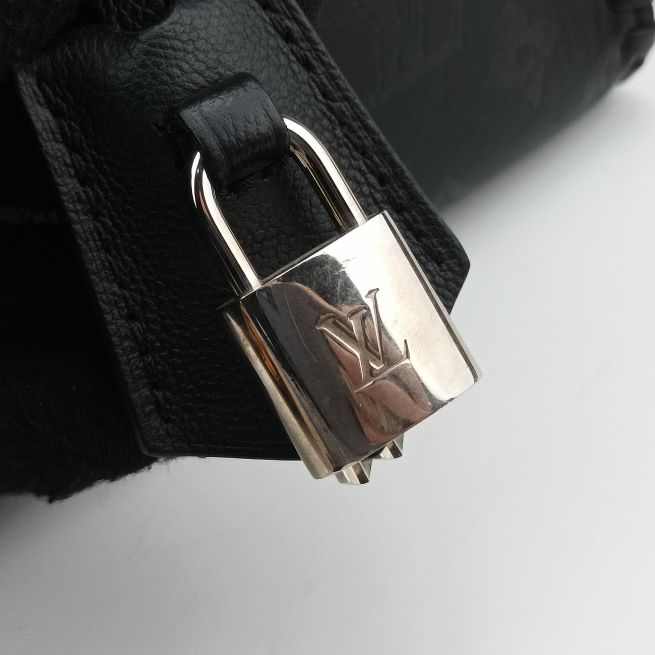 Very Zip Tote Noir leather M54147 DR4117