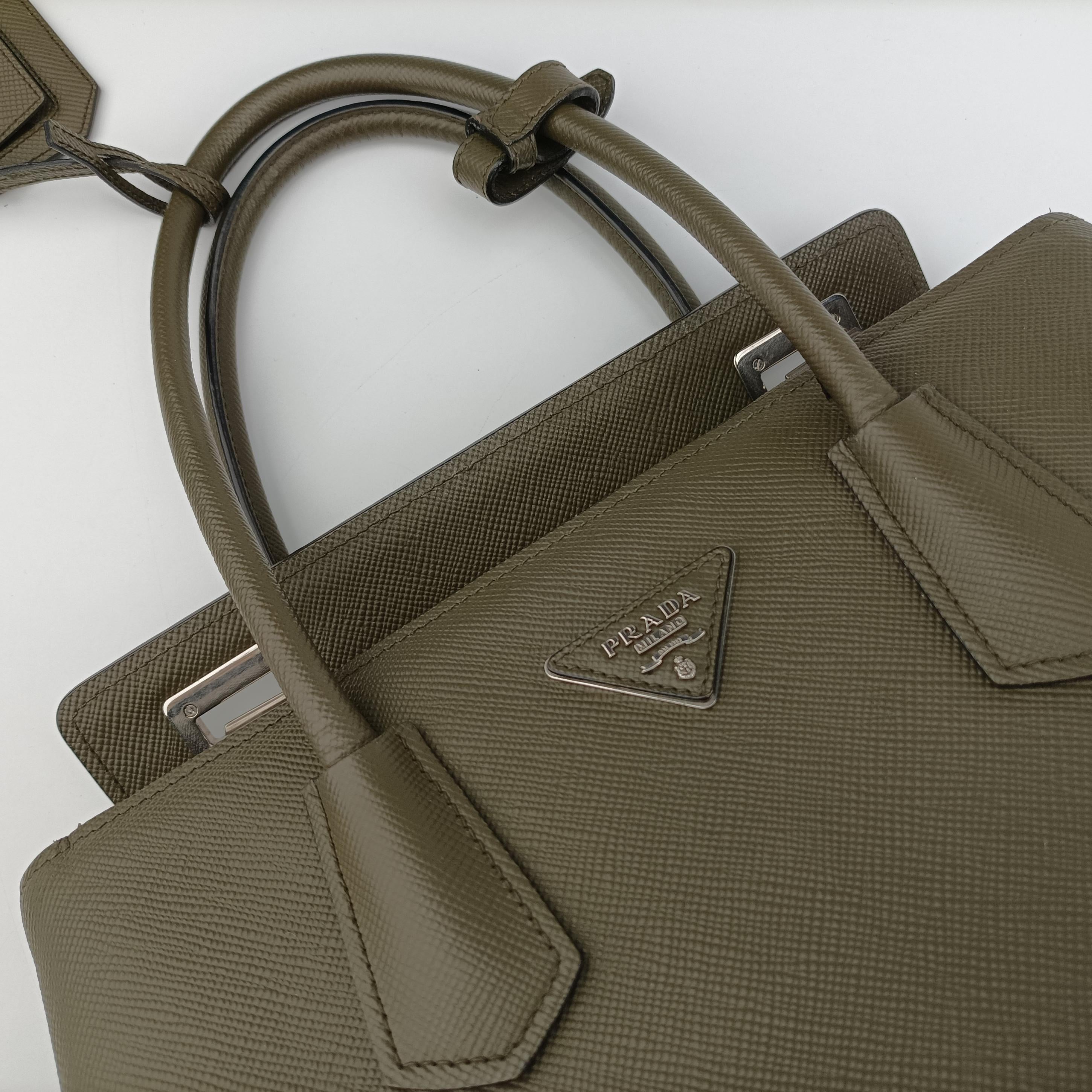 Pre-owned Prada Double Cuir Green SAFFIANO Leather BN2761 handbag | stylenewstar