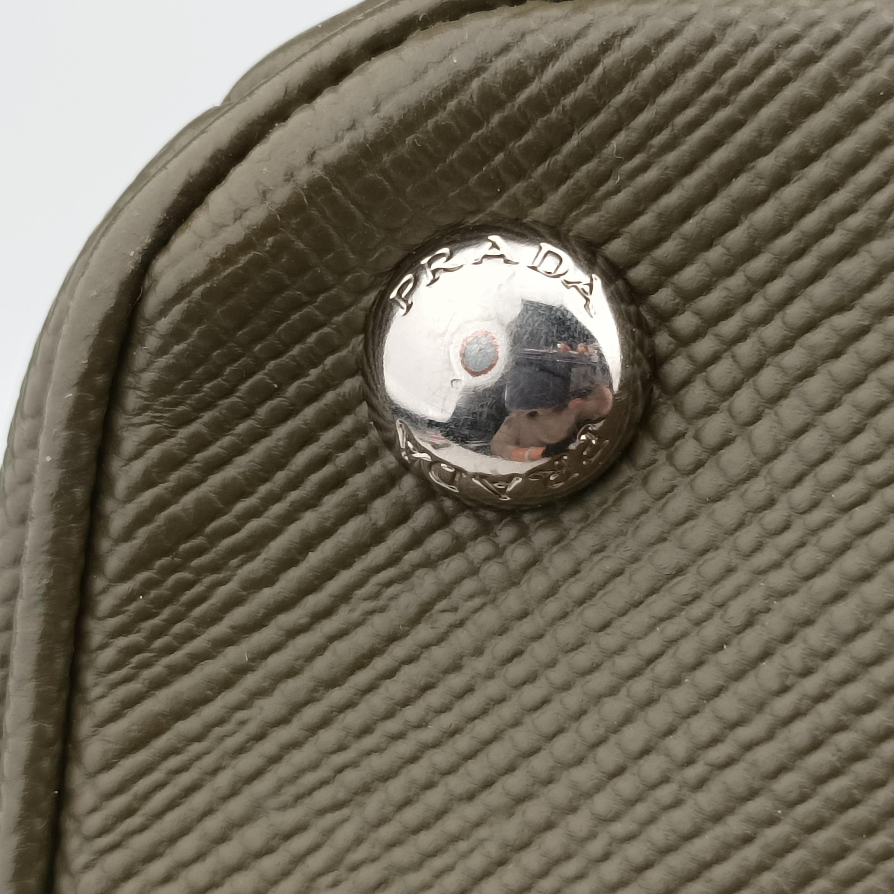 Pre-owned Prada Double Cuir Green SAFFIANO Leather BN2761 handbag | stylenewstar