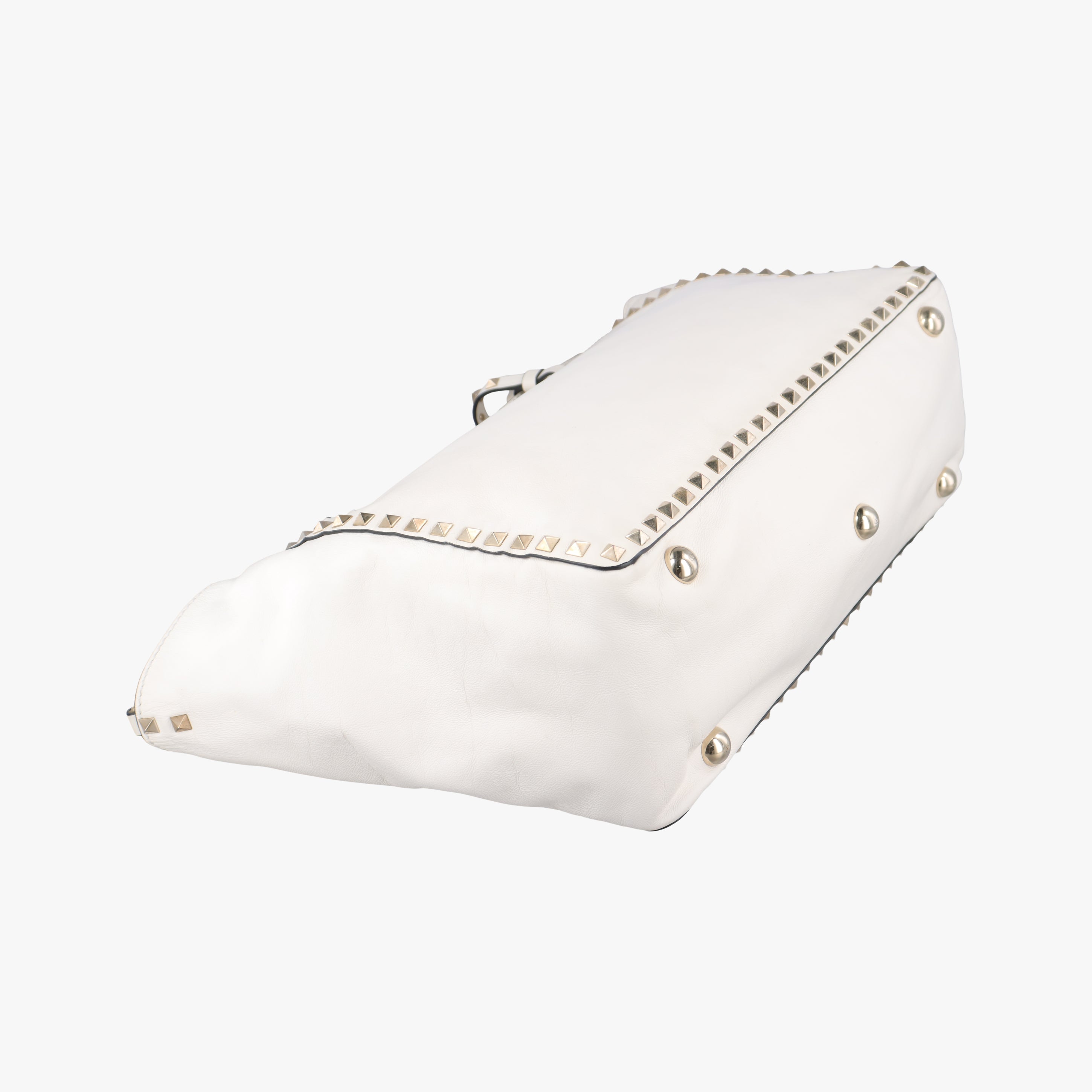 Pre-owned Valentino Rockstuds White Leather  shoulderbag | stylenewstar