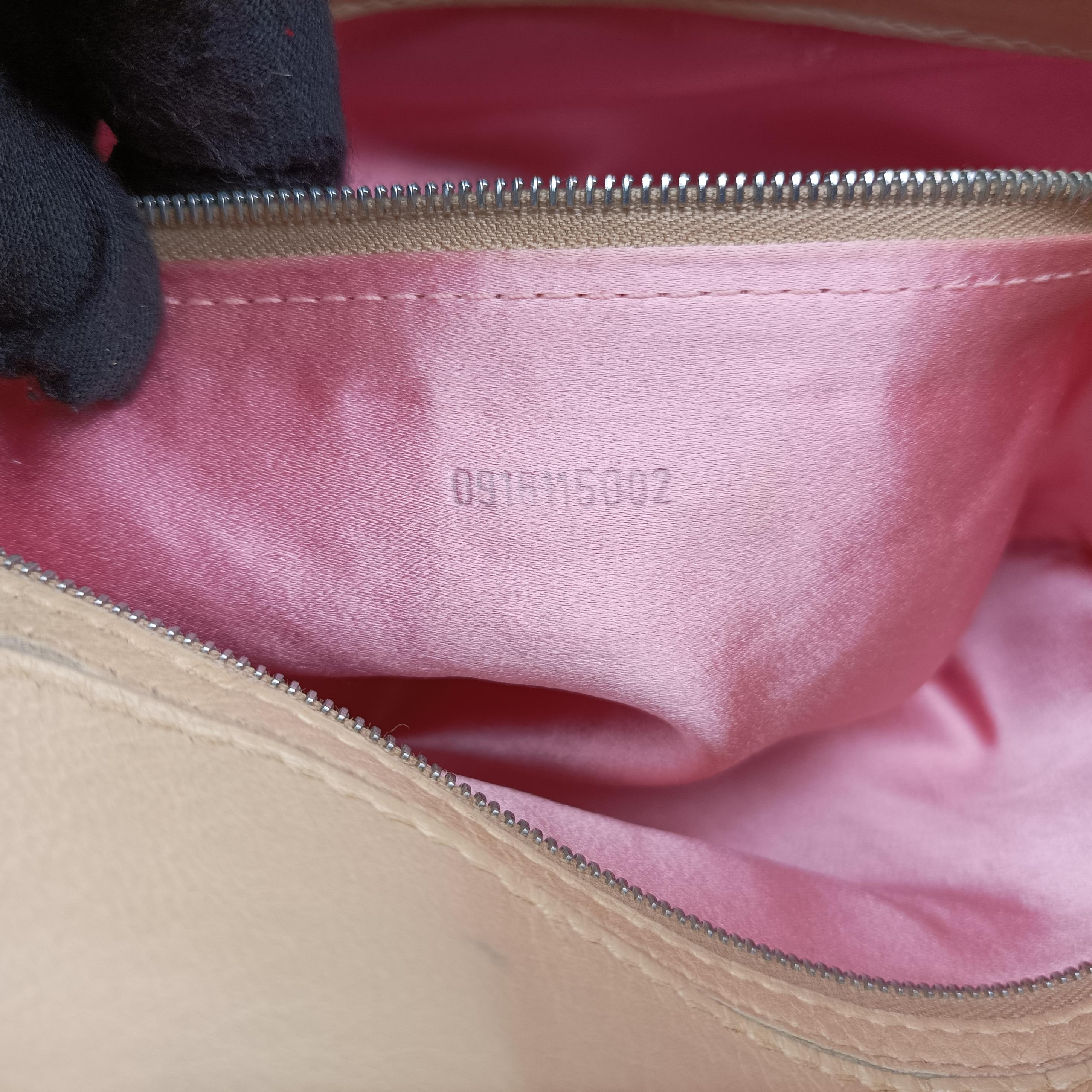 Pre-owned Fendi Baguette Yellow Leather 091611 shoulderbag | stylenewstar