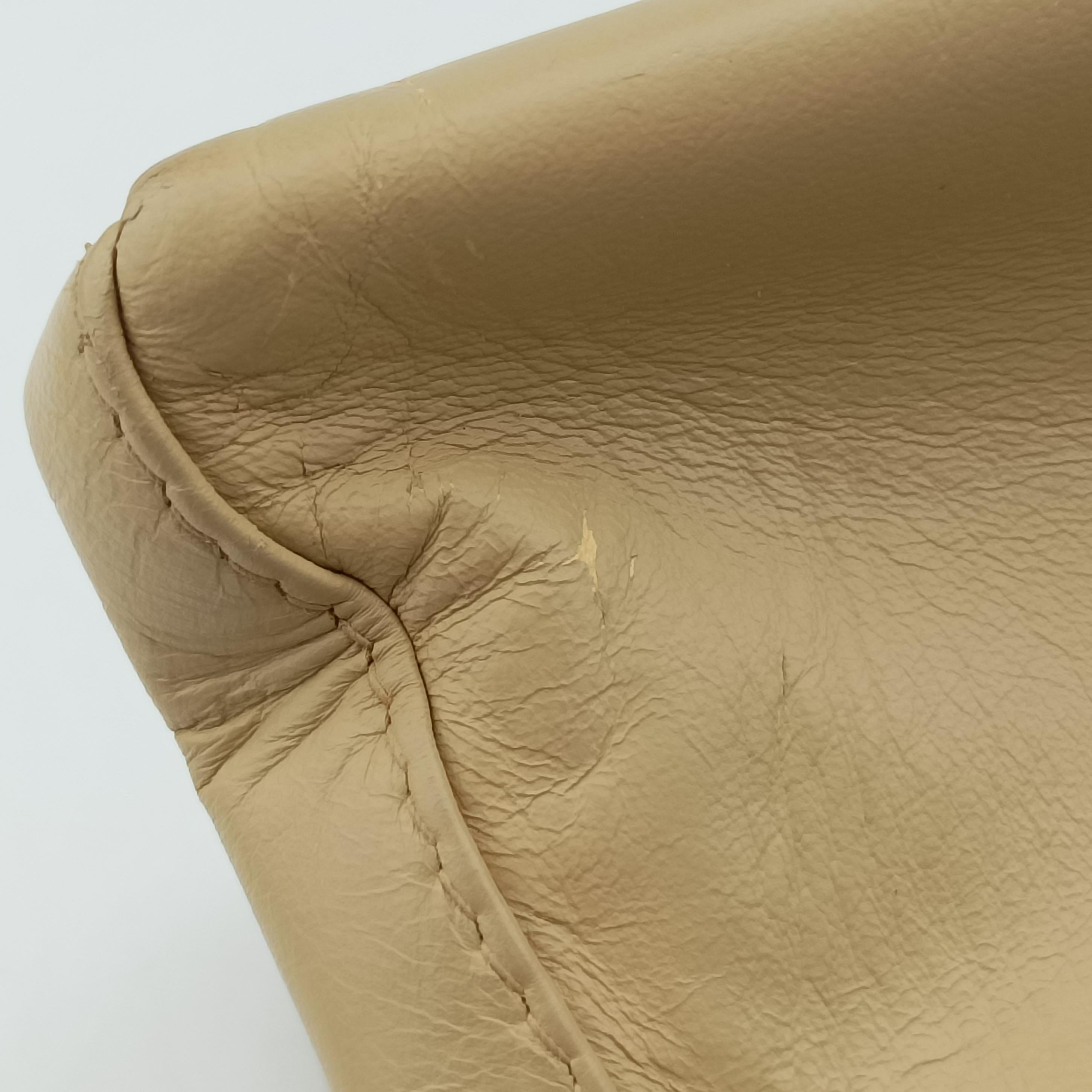 Pre-owned Fendi Baguette Yellow Leather 091611 shoulderbag | stylenewstar