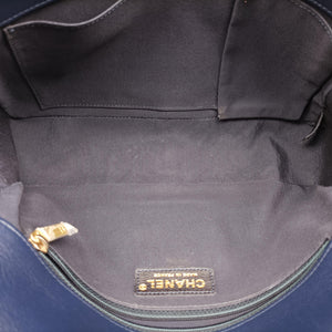 Vintage Chanel BOY CHANEL Navy Leather A90183 shoulderbag | stylenewstar