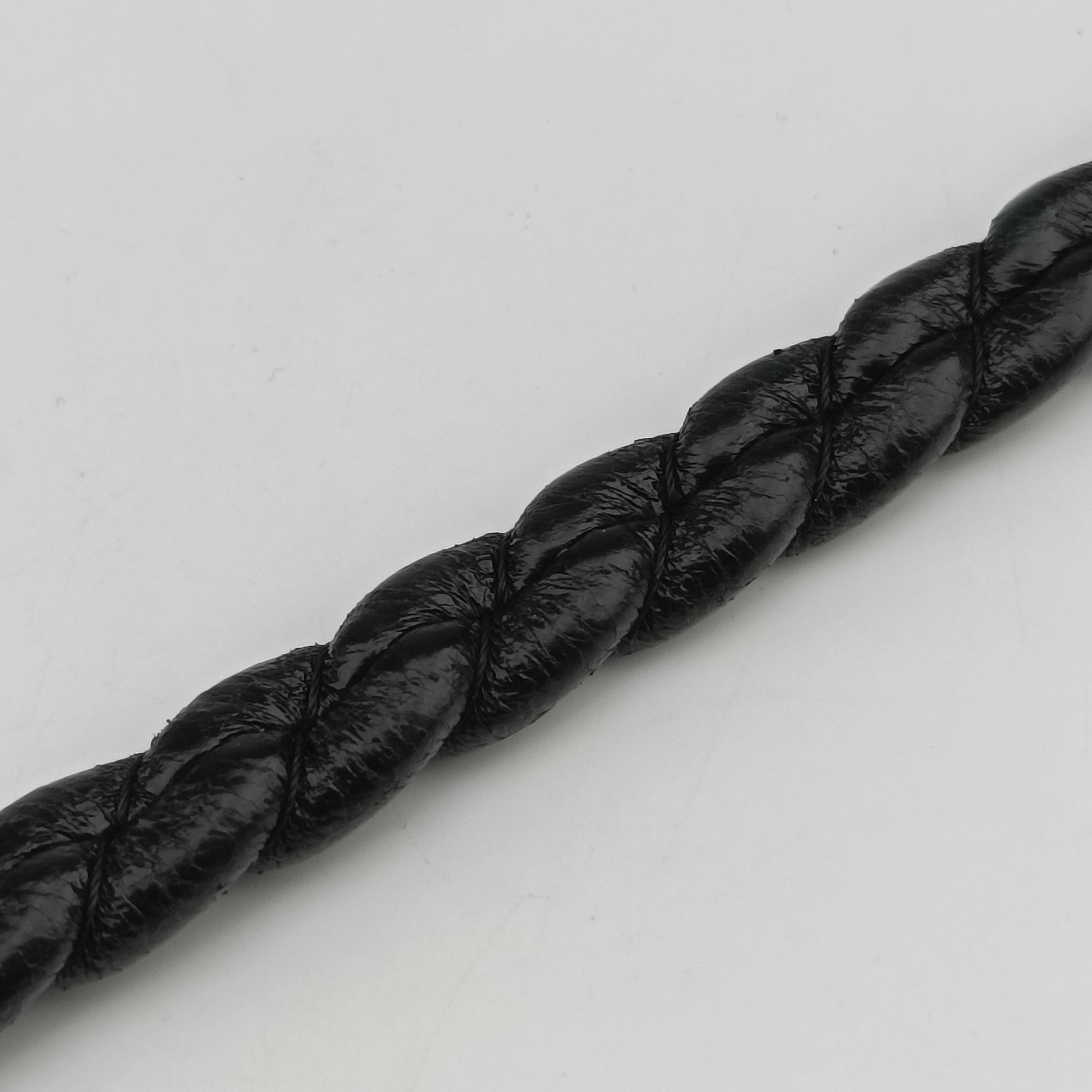 Pre-owned Louis Vuitton Pochette Flap Malletage Red × Black Leather  shoulderbag | stylenewstar