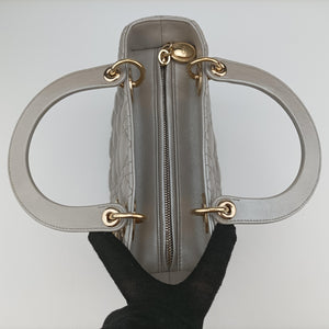 Pre-owned Christian Dior Lady Dior Silver lambskin  shoulderbag | stylenewstar