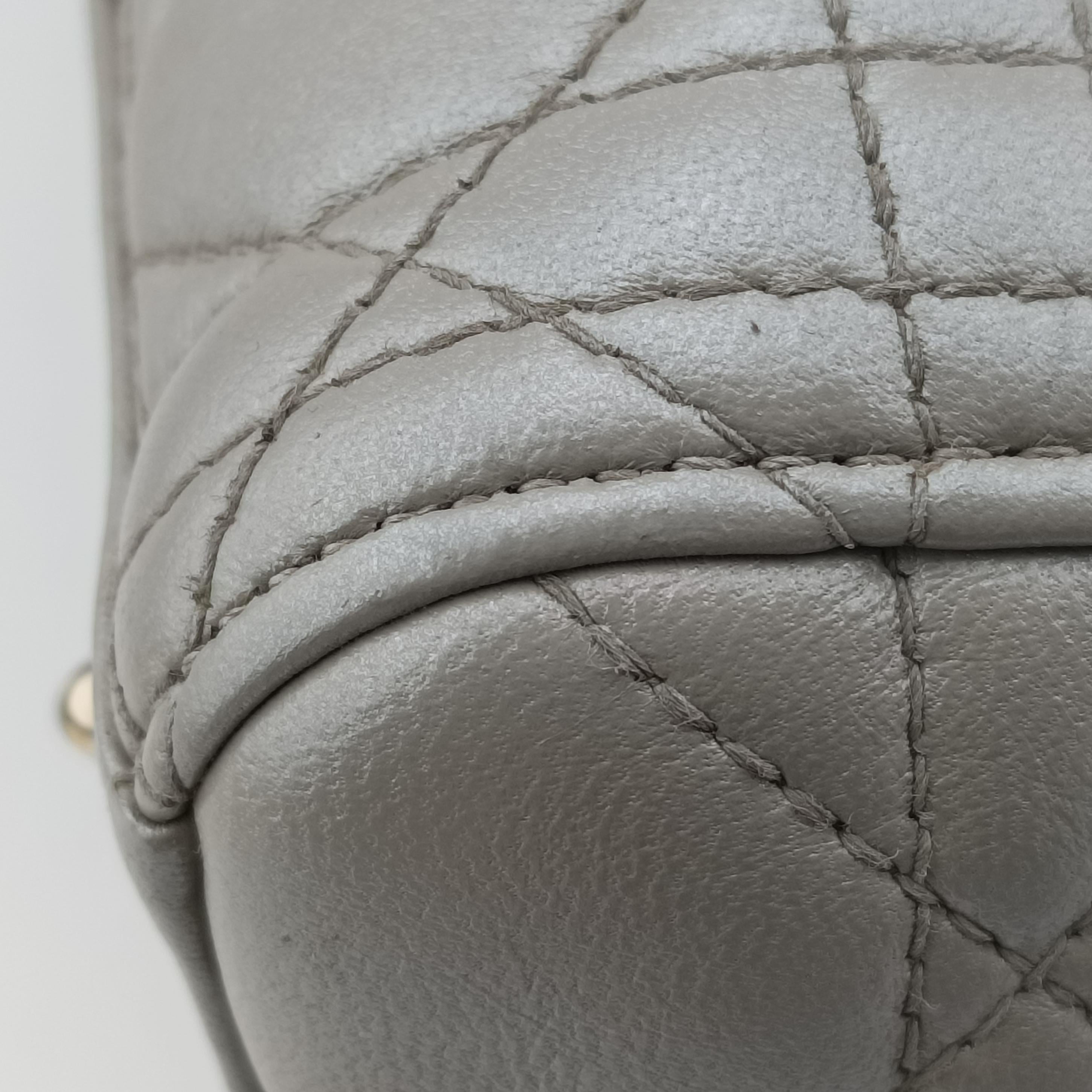 Pre-owned Christian Dior Lady Dior Silver lambskin  shoulderbag | stylenewstar