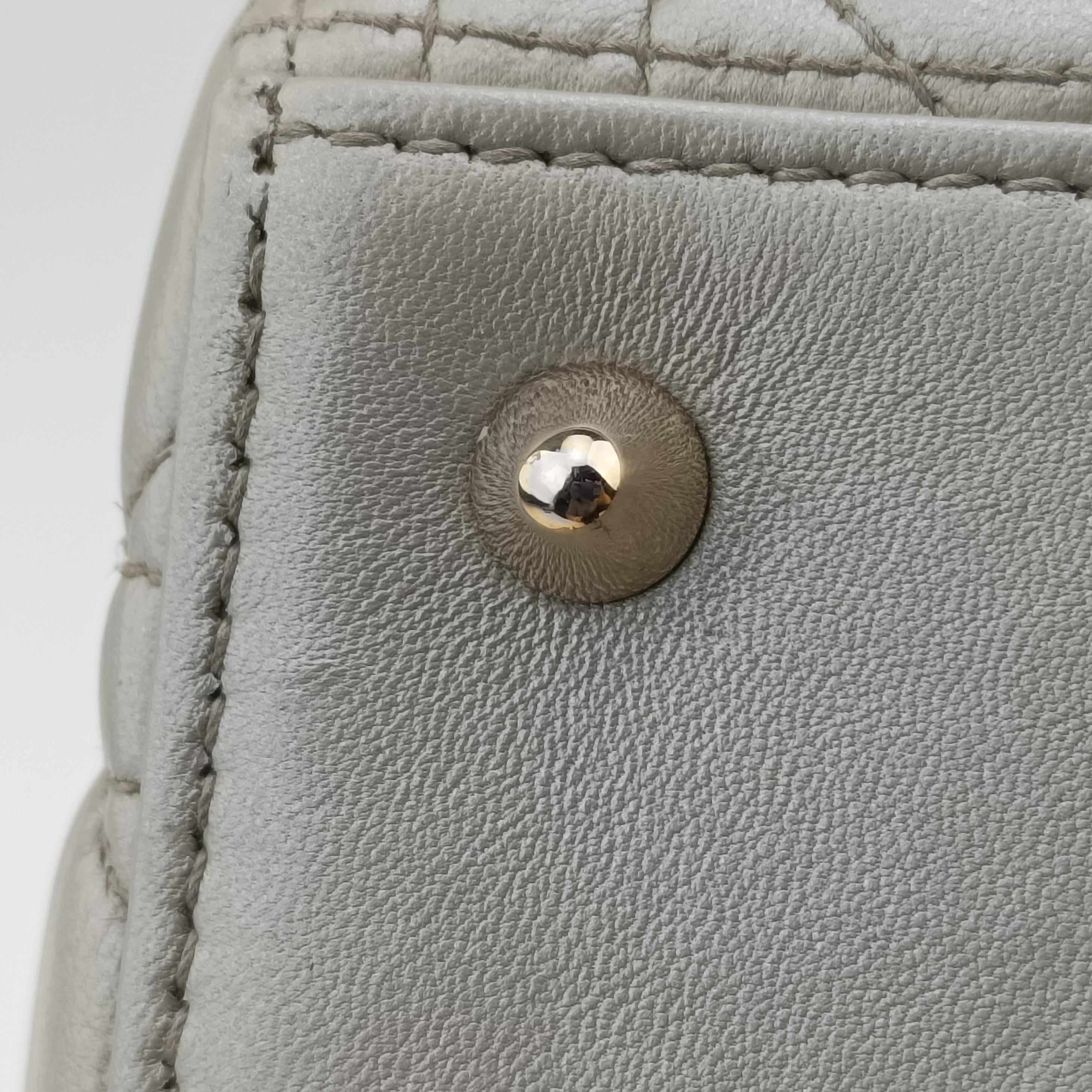 Pre-owned Christian Dior Lady Dior Silver lambskin  shoulderbag | stylenewstar