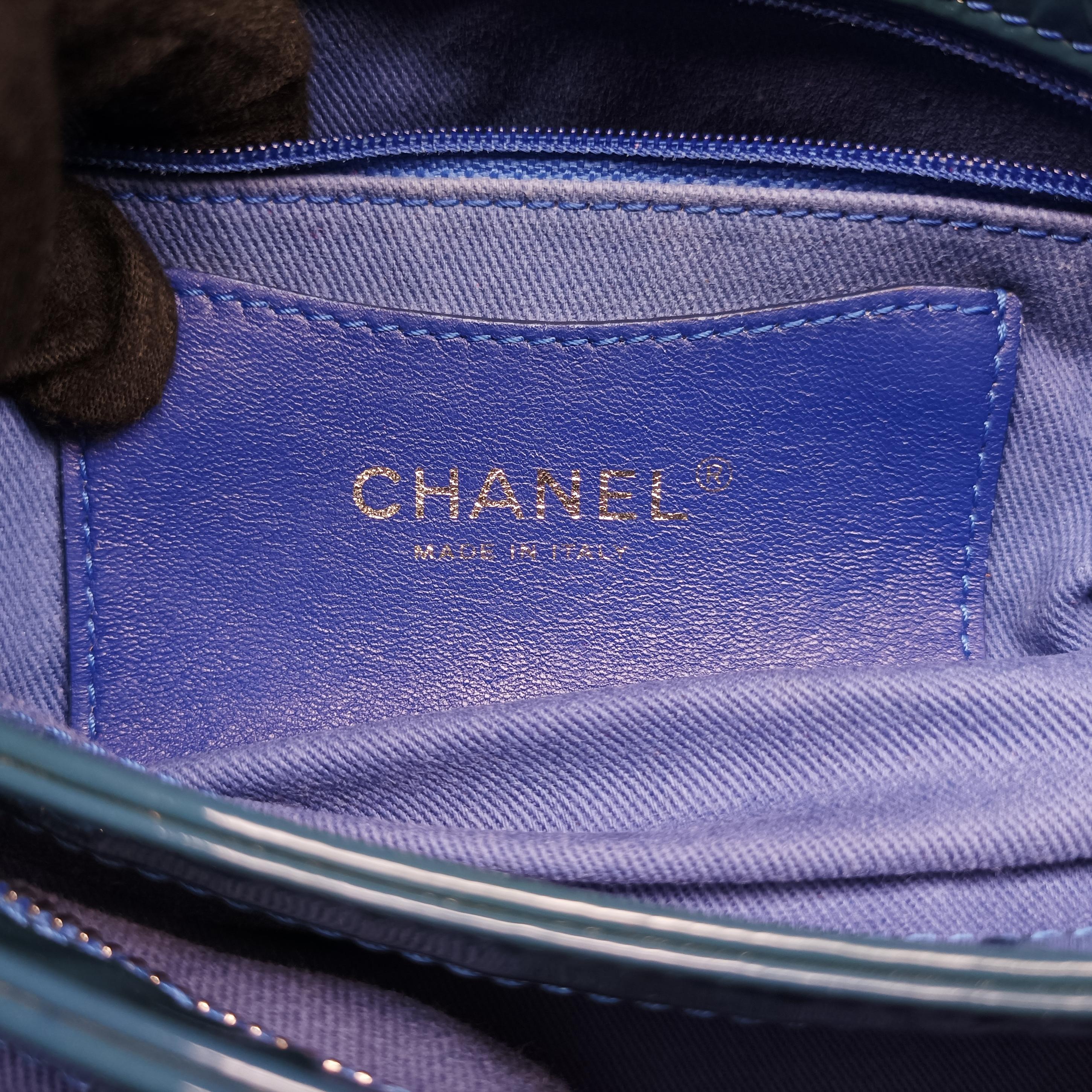 Vintage Chanel Mademoiselle Bowling Blue Patent A50556 shoulderbag | stylenewstar