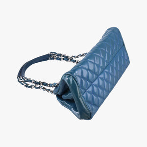 Vintage Chanel Mademoiselle Bowling Blue Patent A50556 shoulderbag | stylenewstar