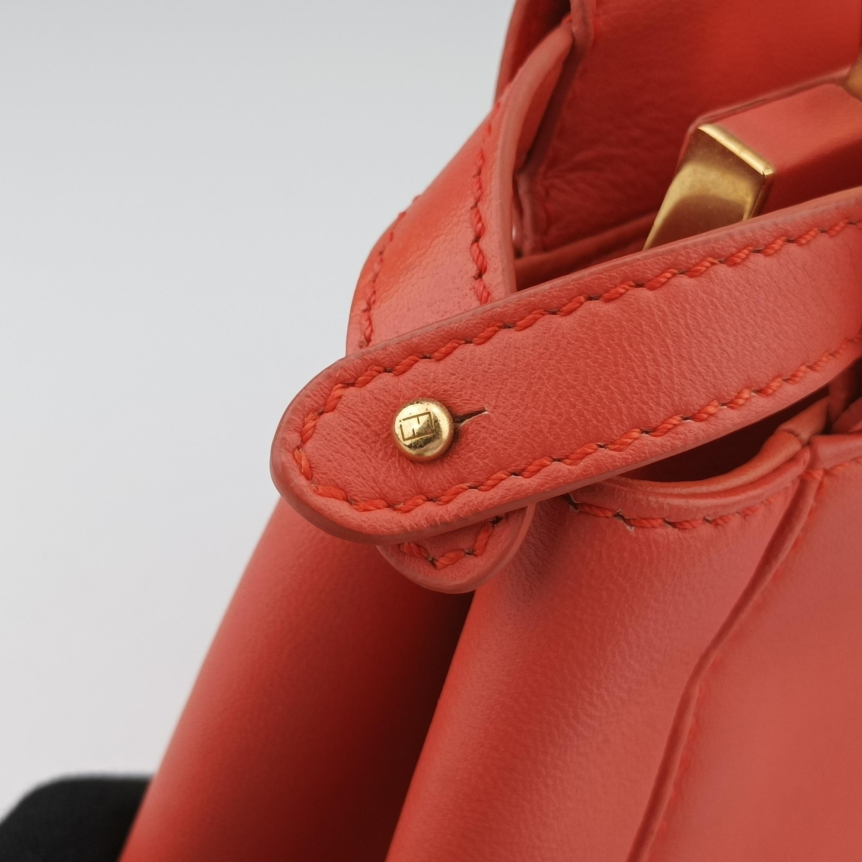 Pre-owned Fendi PEEKABOO Orange Leather 8BN244 shoulderbag | stylenewstar