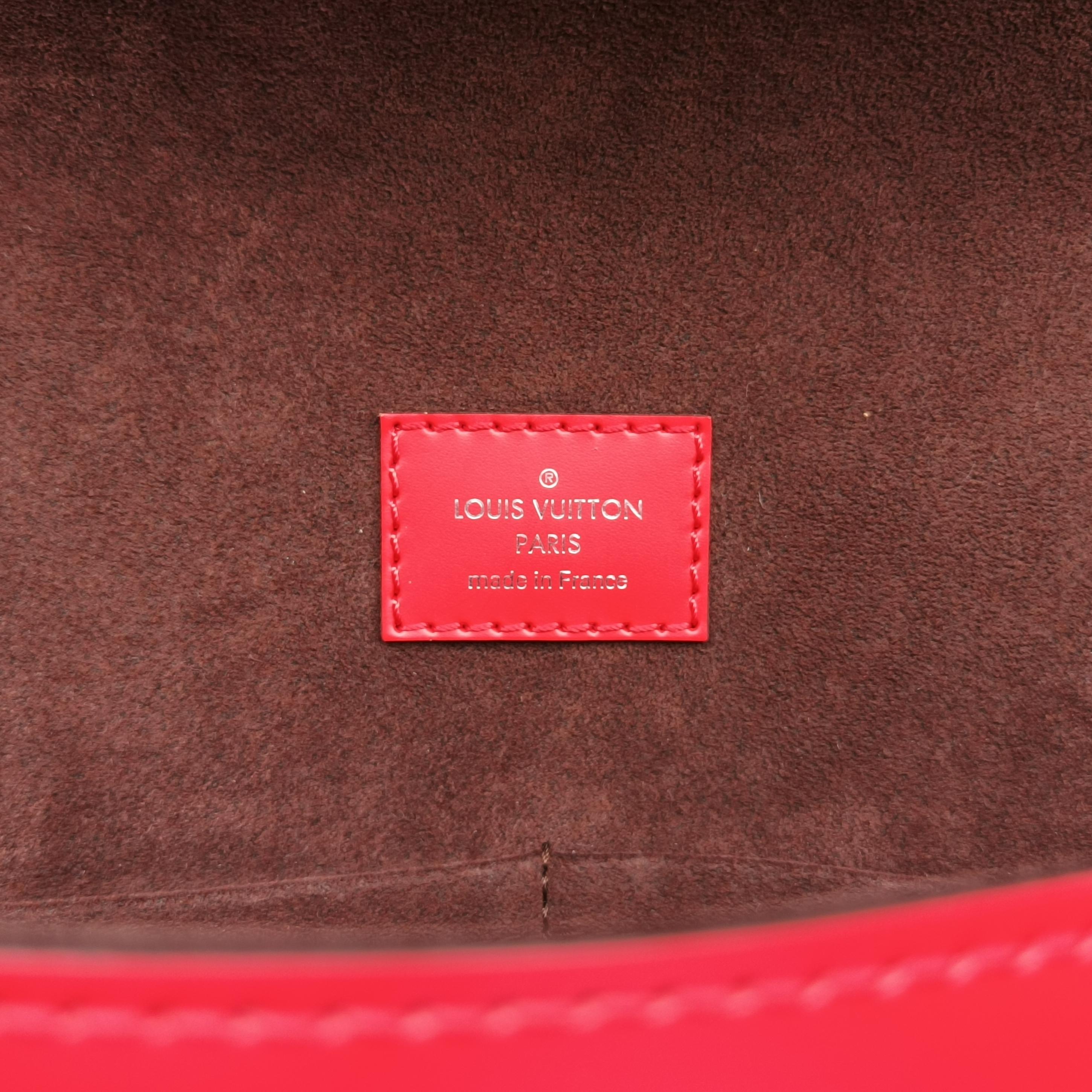 Pre-owned Louis Vuitton LUNA Rouge Epi M42675 shoulderbag | stylenewstar