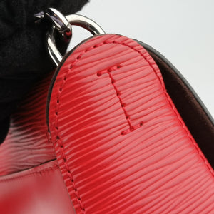 Pre-owned Louis Vuitton LUNA Rouge Epi M42675 shoulderbag | stylenewstar