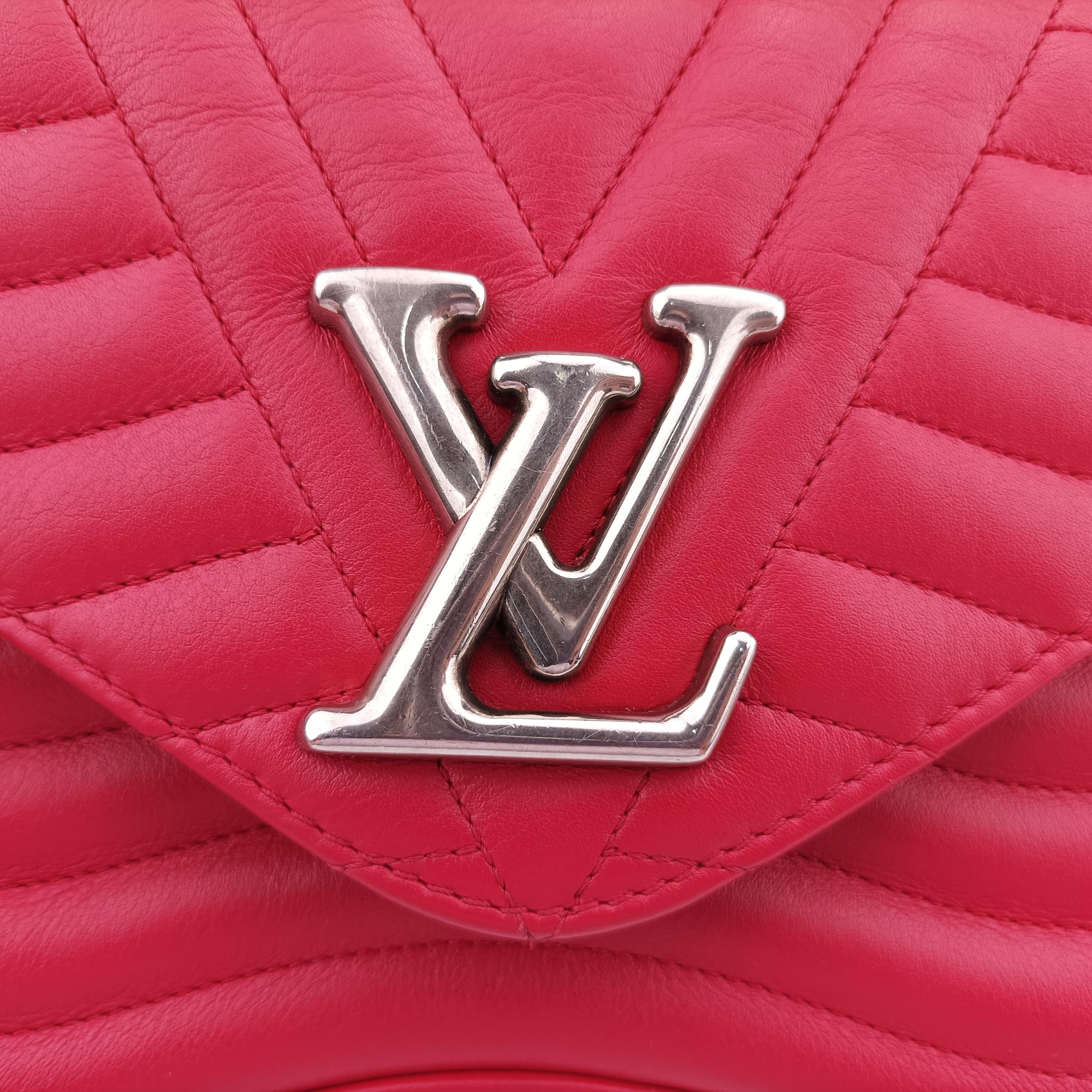 Pre-owned Louis Vuitton NEW WAVE Chain MM Ecarlate Leather M51943 shoulderbag | stylenewstar