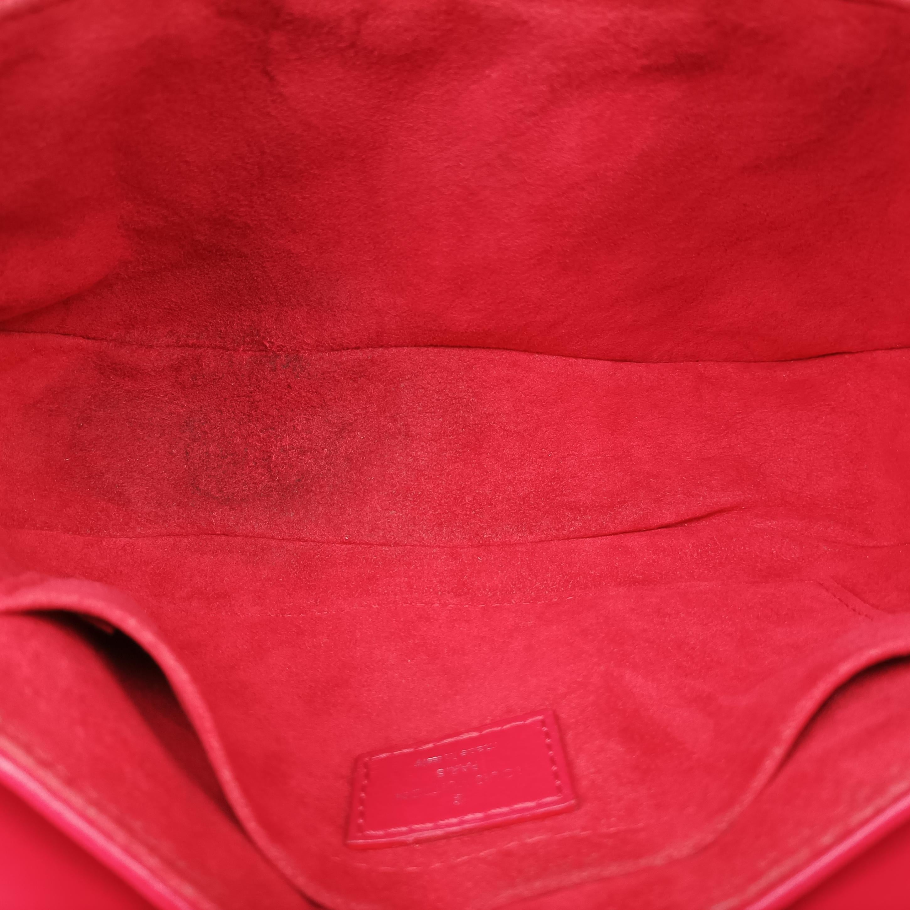 Pre-owned Louis Vuitton NEW WAVE Chain MM Ecarlate Leather M51943 shoulderbag | stylenewstar