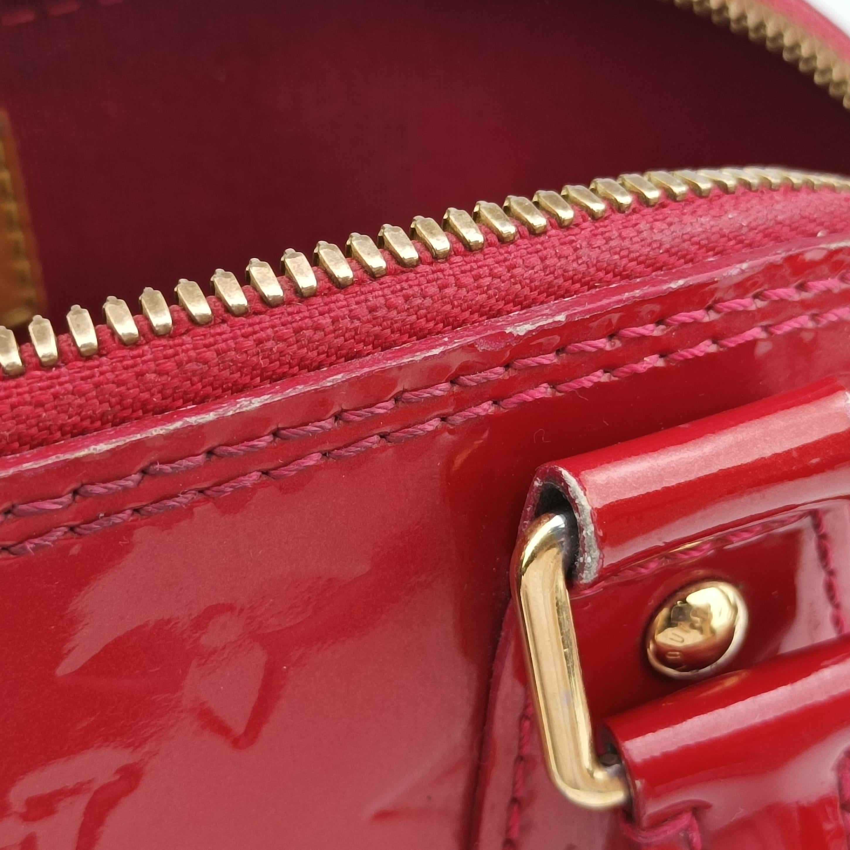 Vintage Louis Vuitton Alma BB pomme d'amour Vernis M91606 shoulderbag | stylenewstar